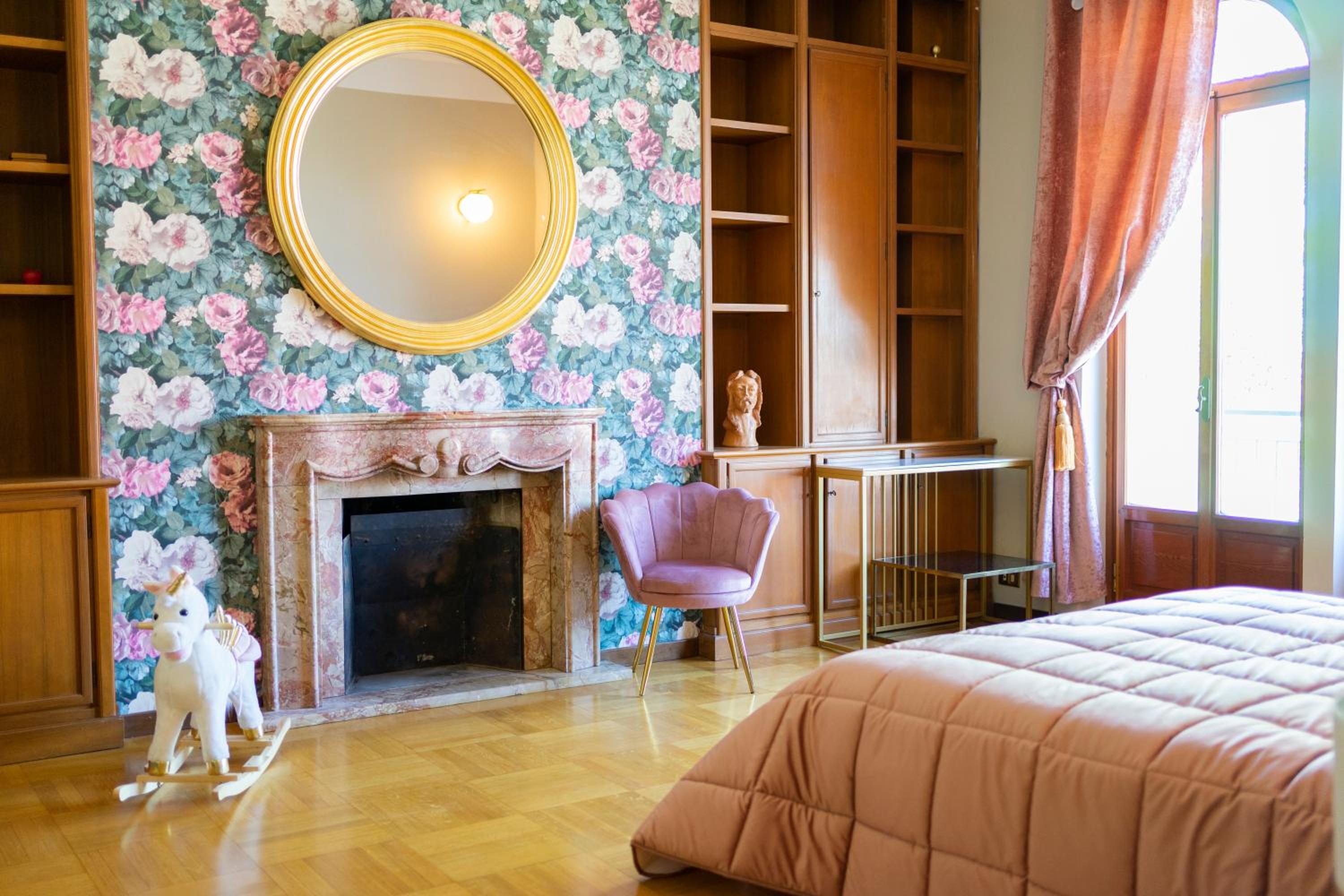 Superior King Room photo 1
