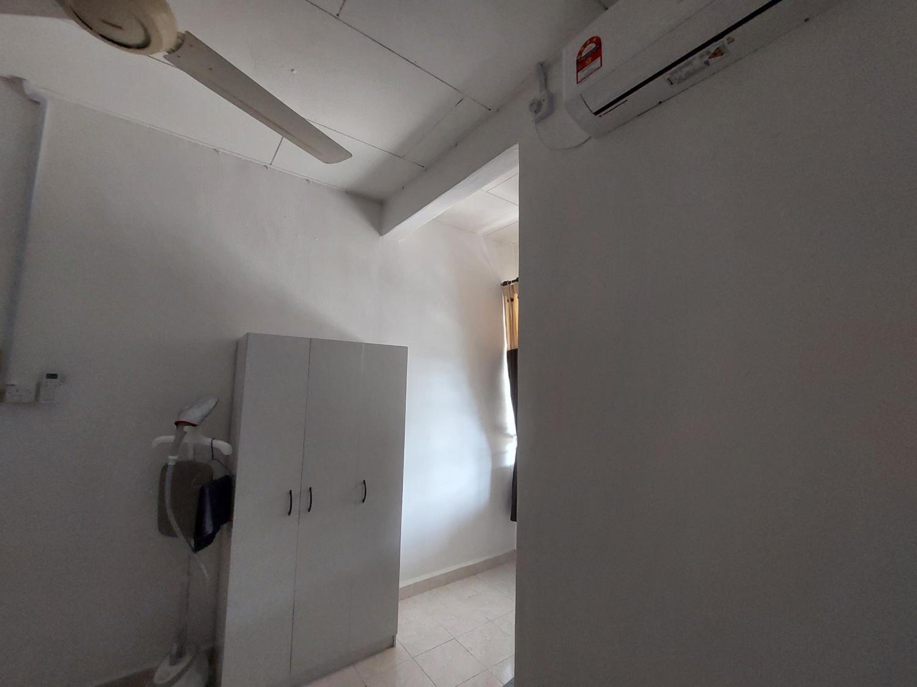 Double Room with Private Bathroom photo 2