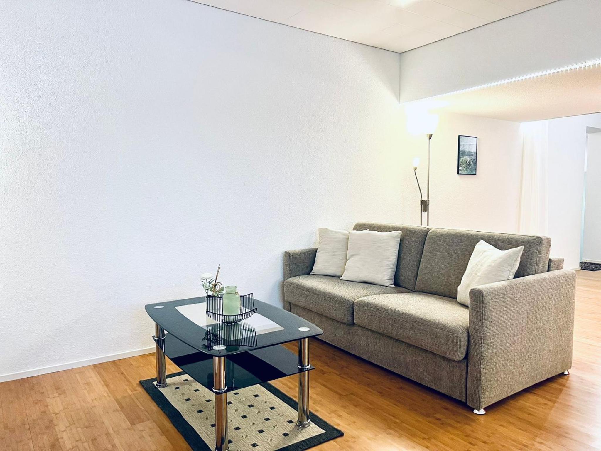 One-Bedroom Apartment photo 2
