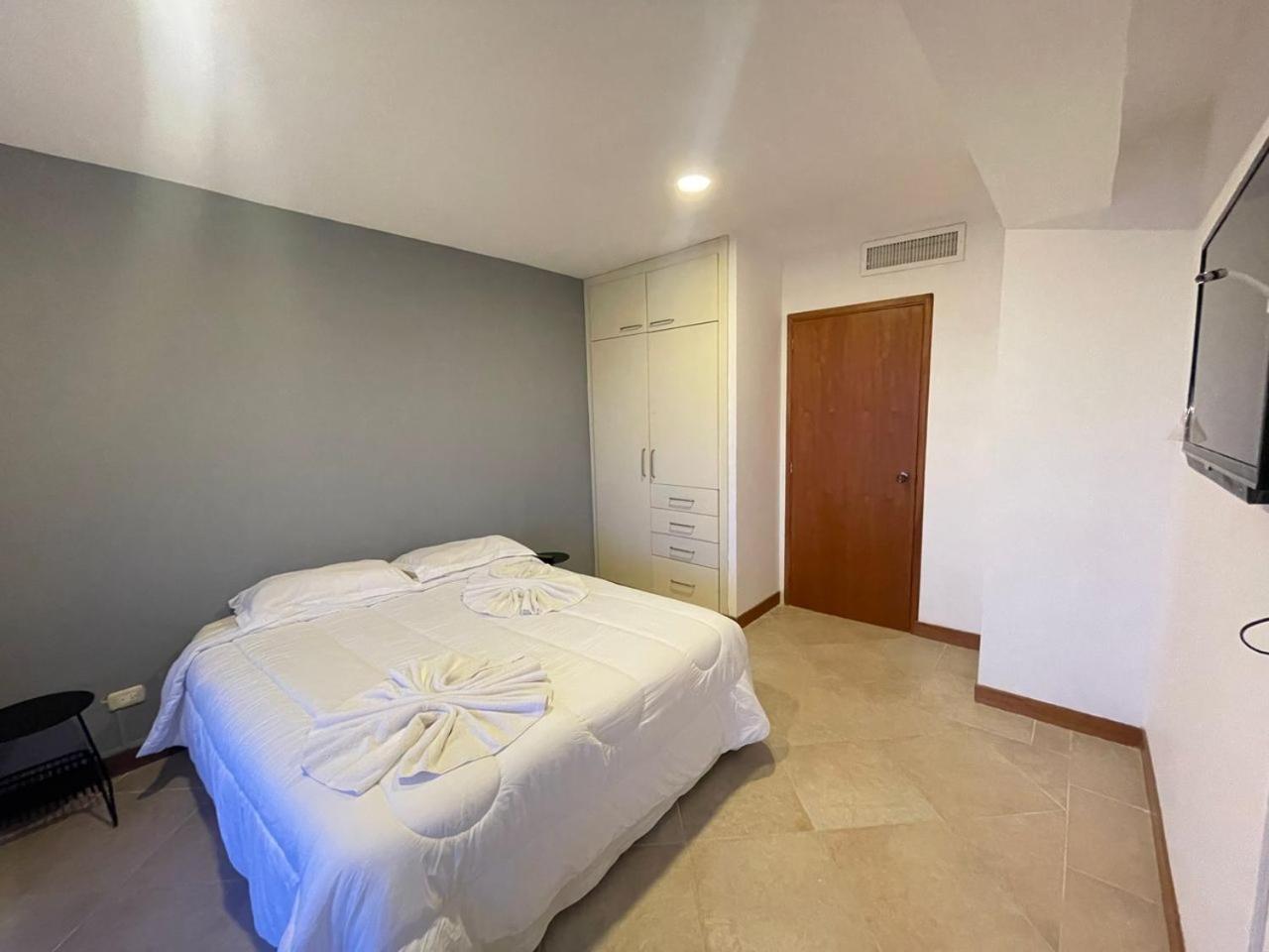 Two-Bedroom Apartment photo 2