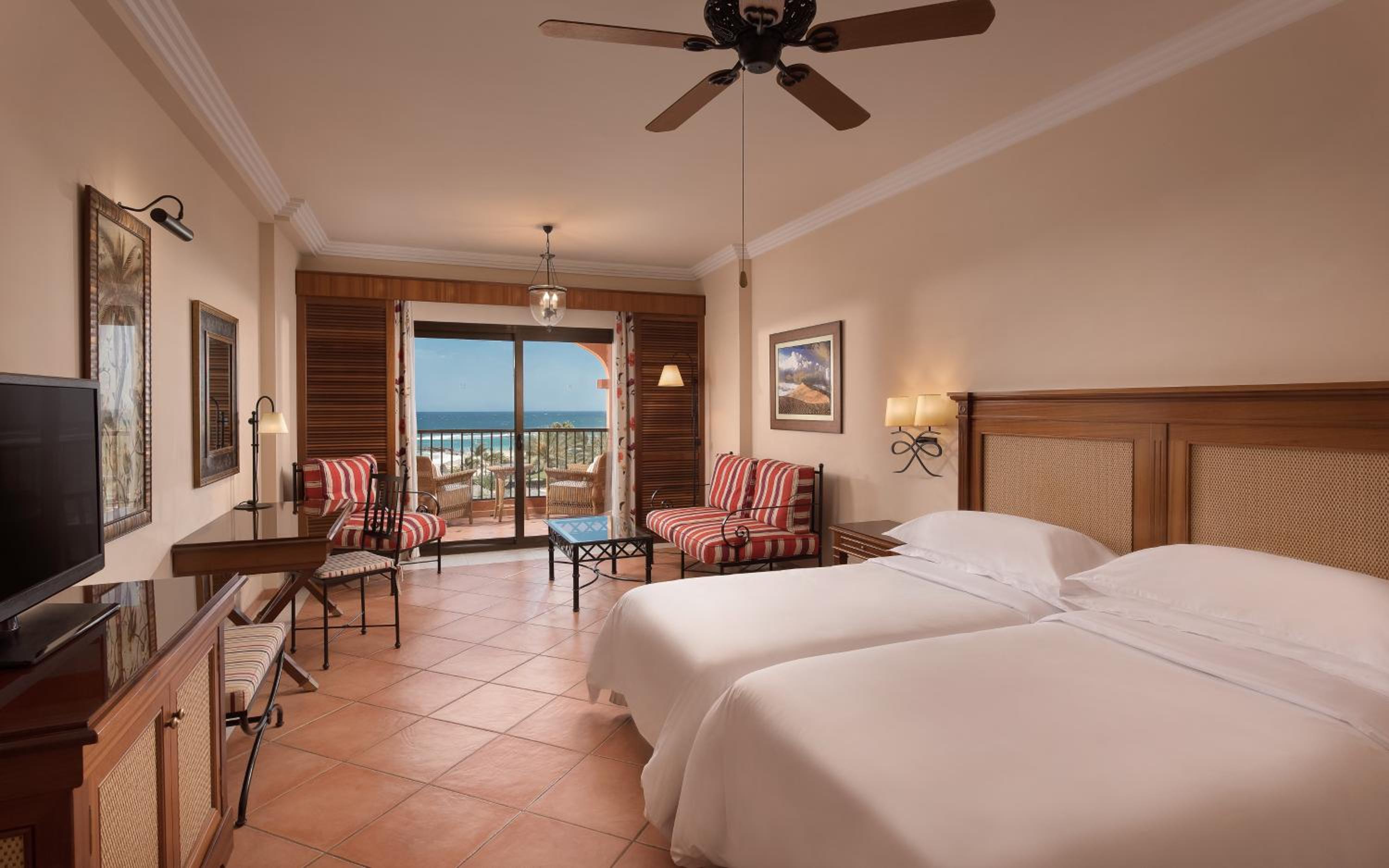 Deluxe Twin Room with Sea View