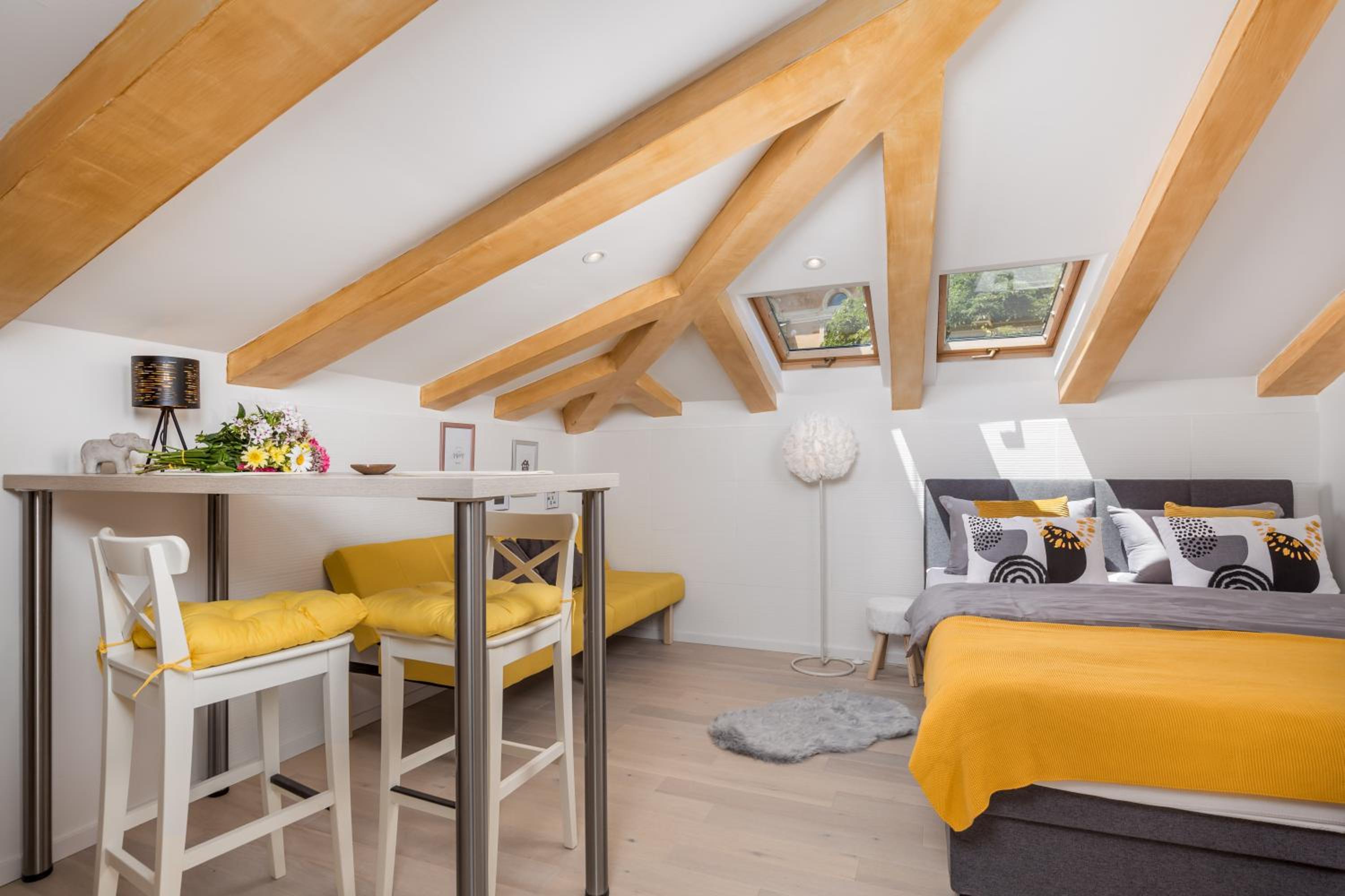 One-Bedroom Apartment
