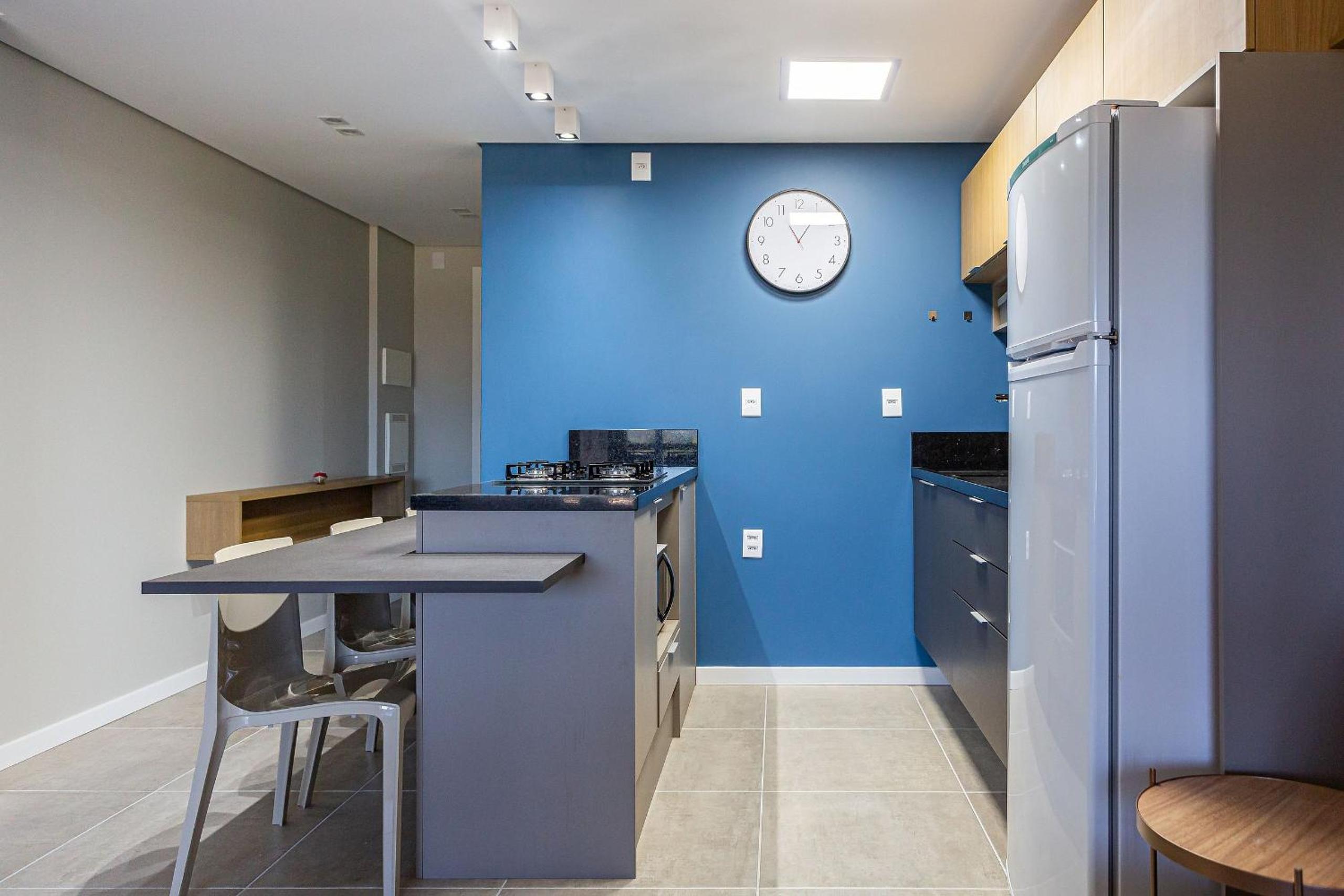 Apartment photo 2