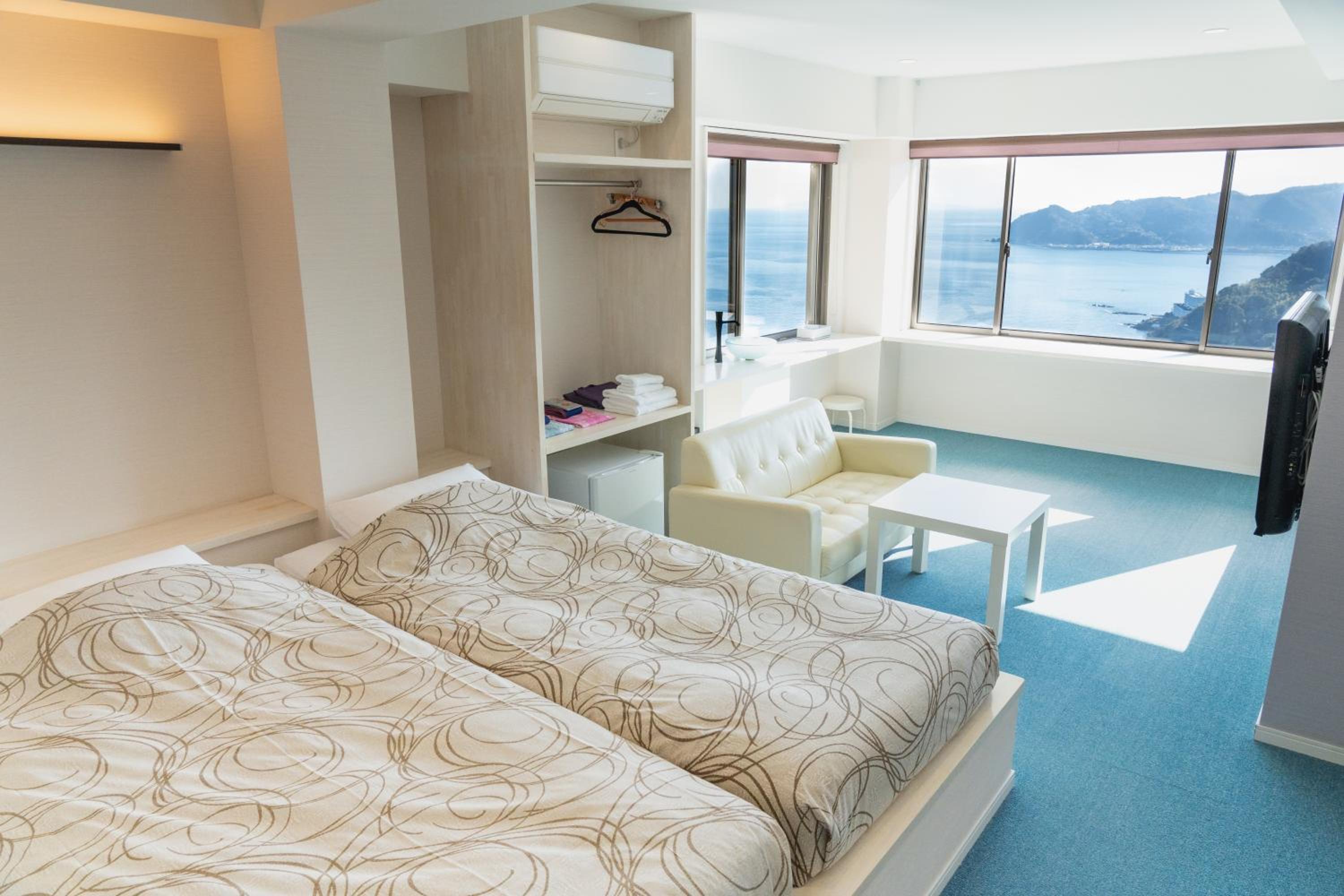 Deluxe Double Room with Sea View photo 3