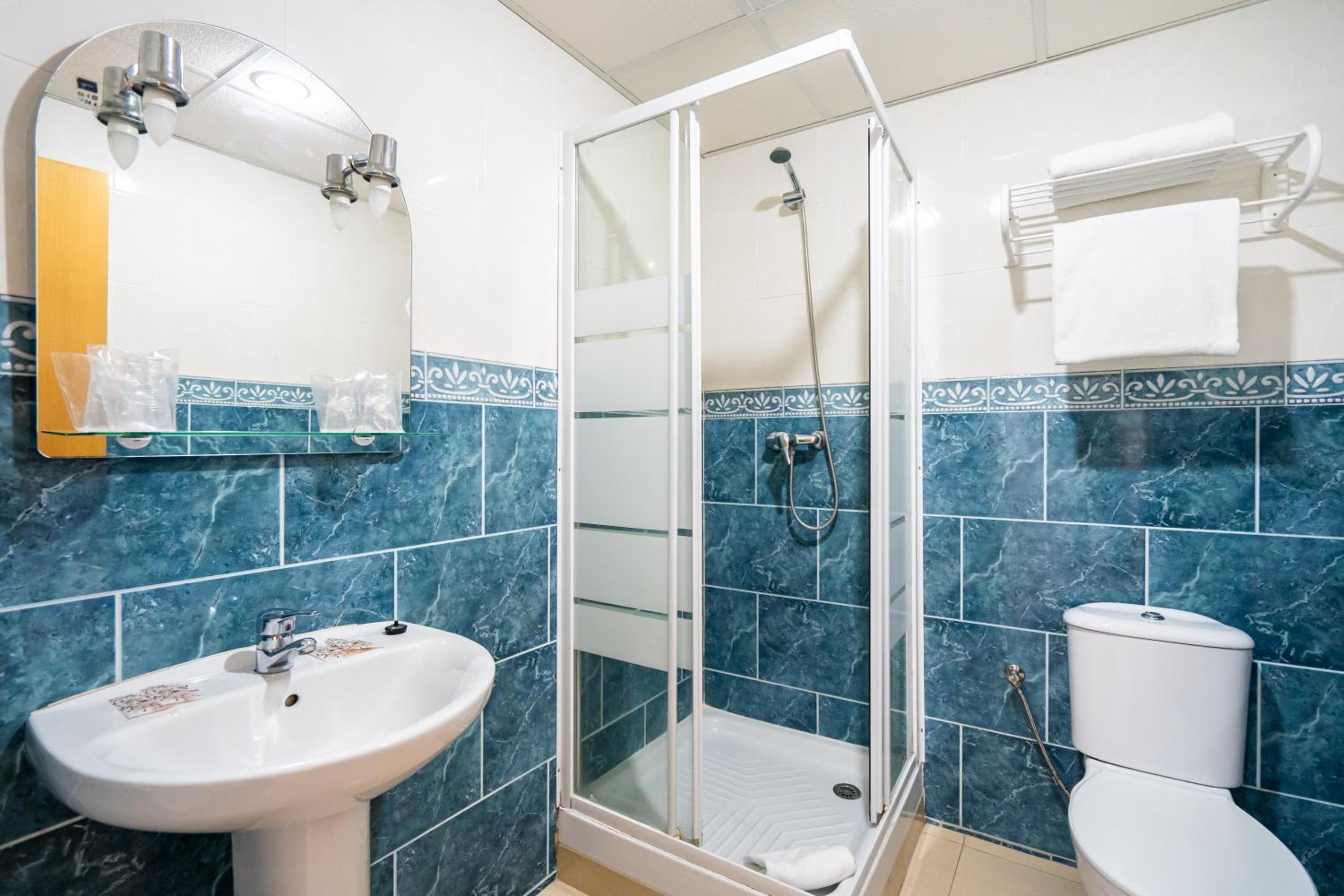 Double or Twin Room — the supplier's photographs — photo 4