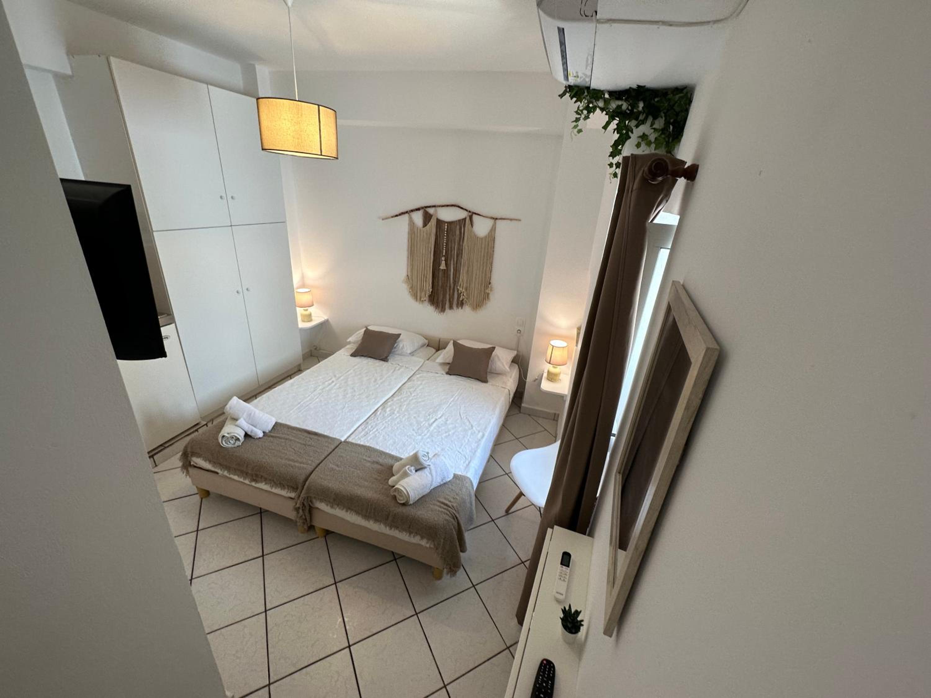 Twin Room with Private Bathroom photo 1