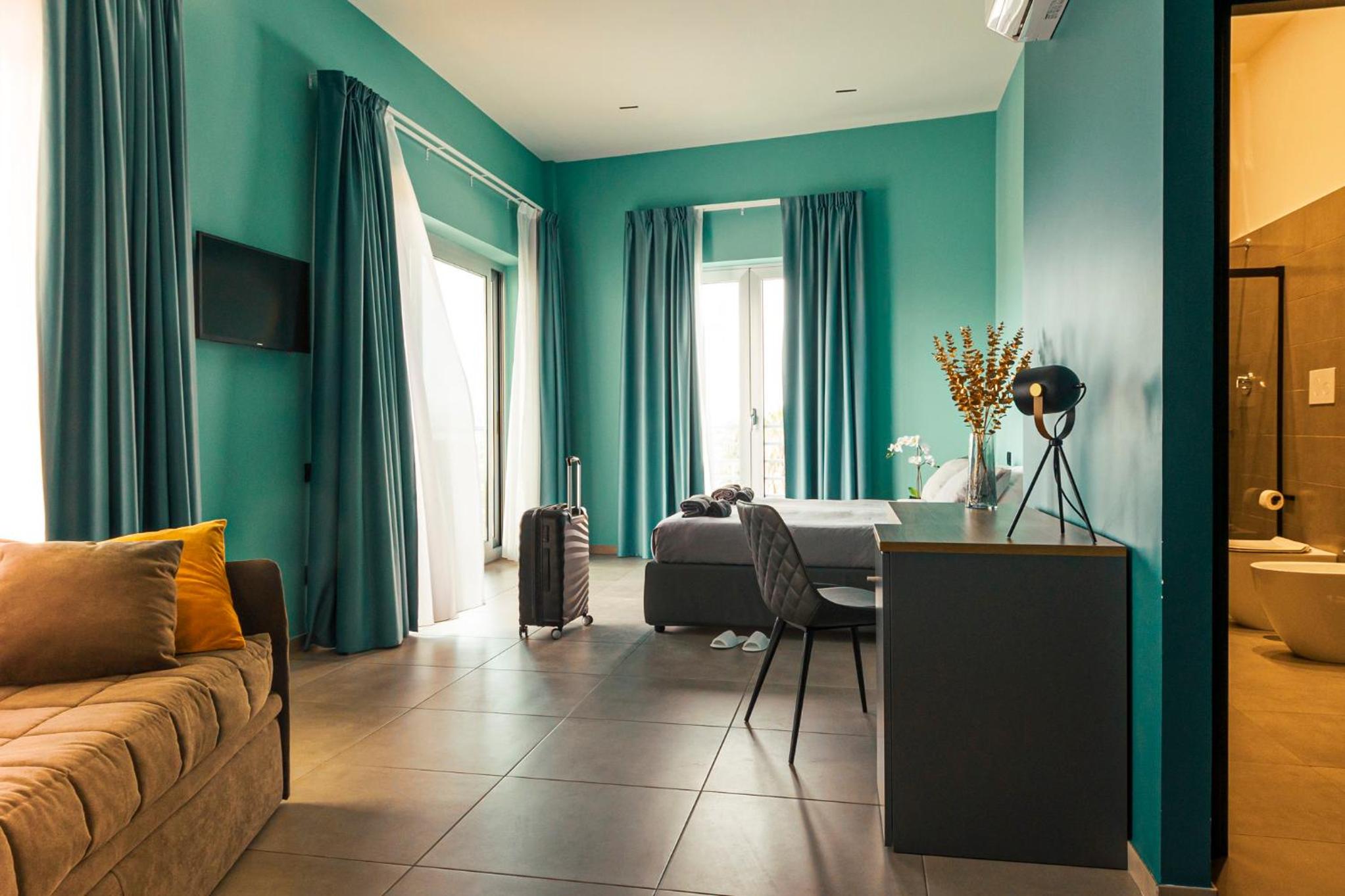 Suite with Terrace - Photo 1
