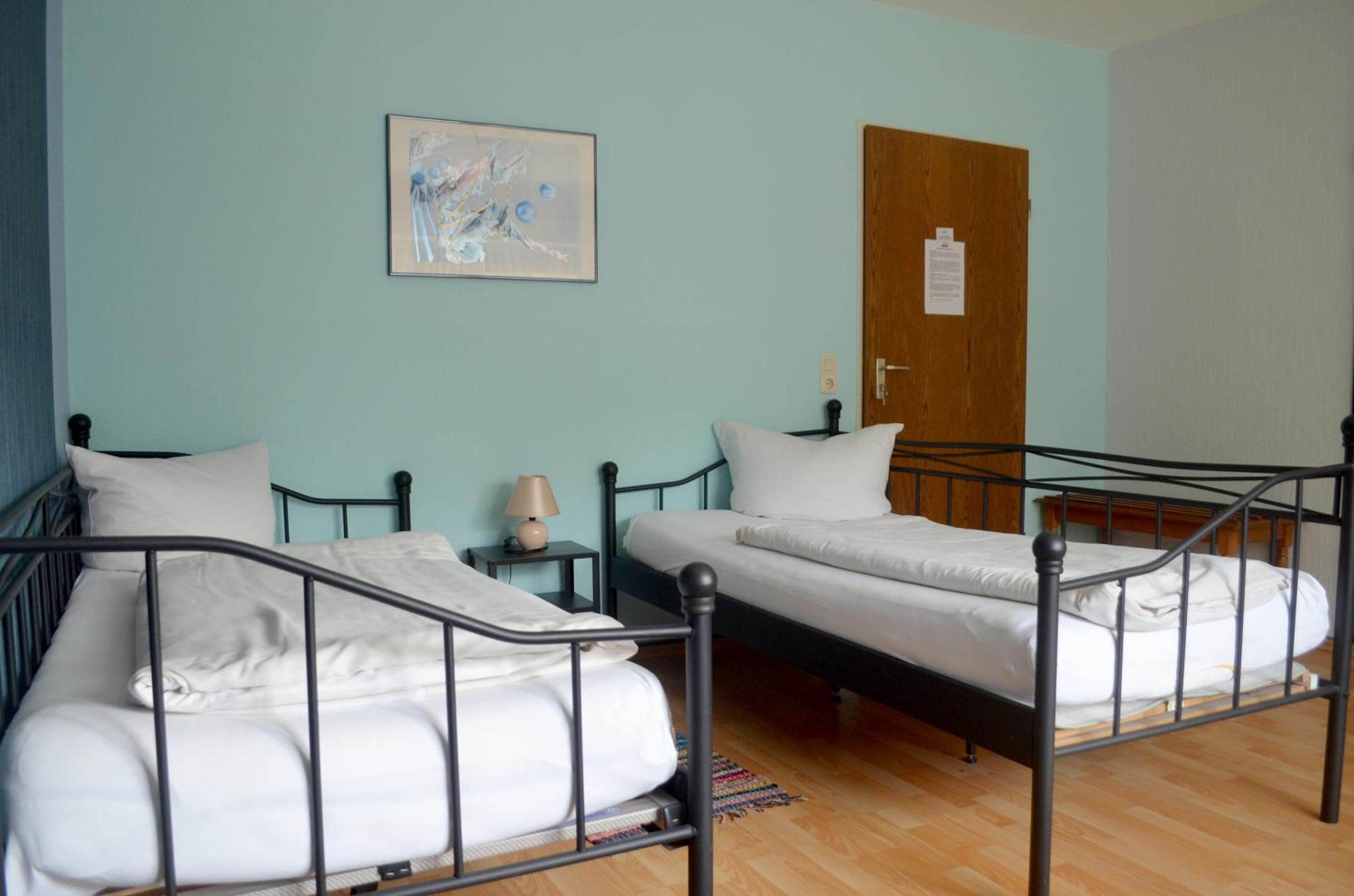 Standard Triple Room - Photo 4