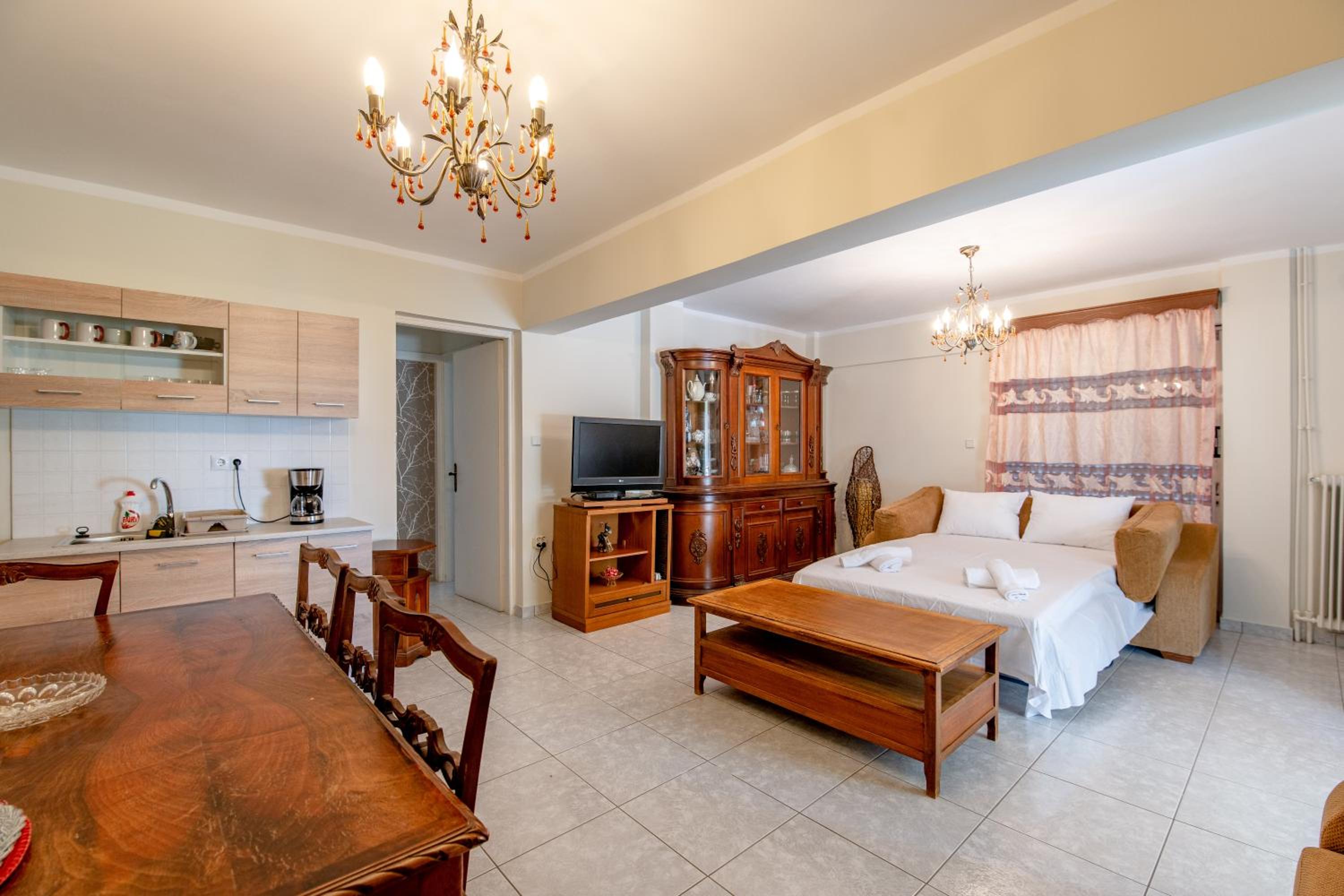 One-Bedroom Apartment