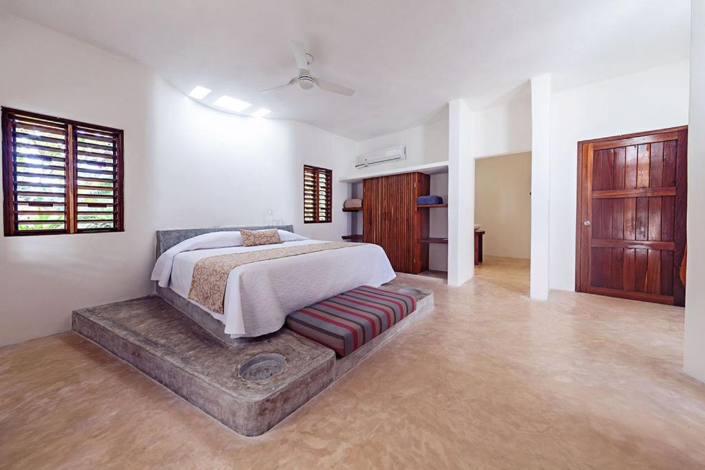 Deluxe Suite - Photo 1