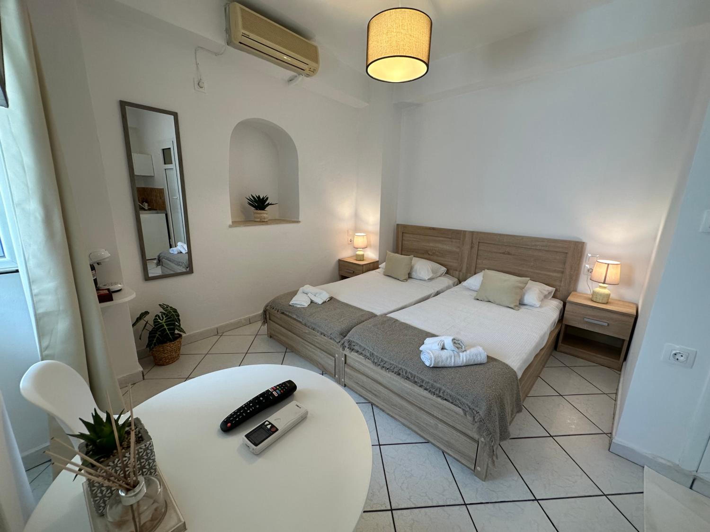 Large Twin Room photo 1