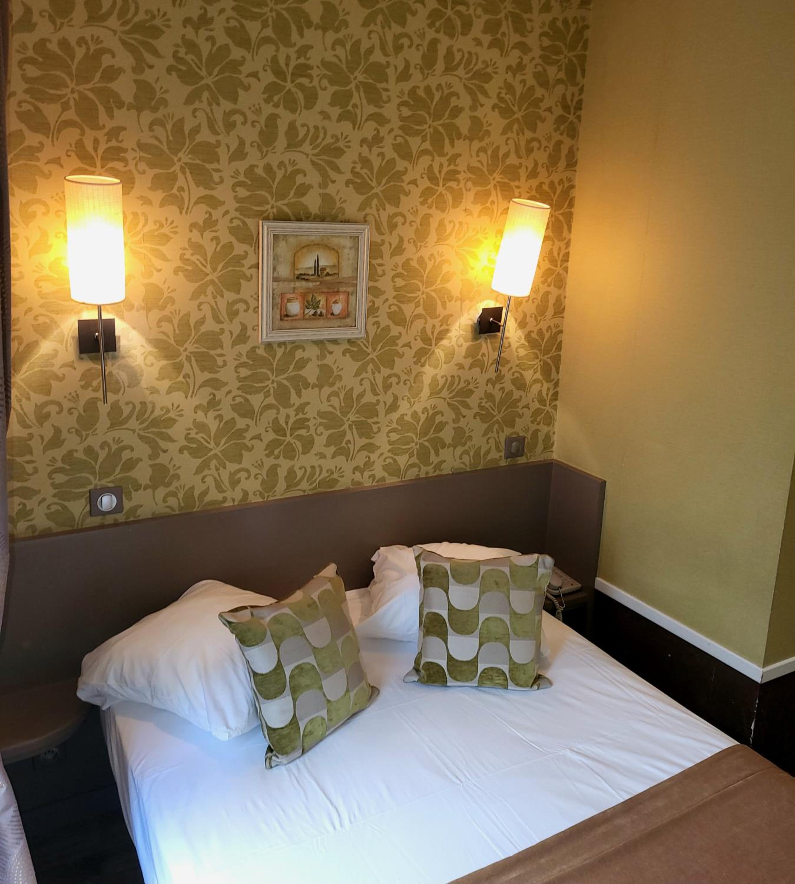 Classic Double Room - Photo 4