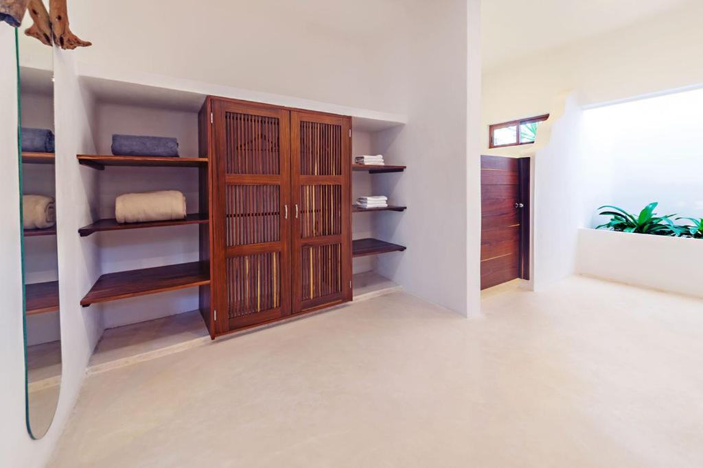 Superior King Suite photo 2