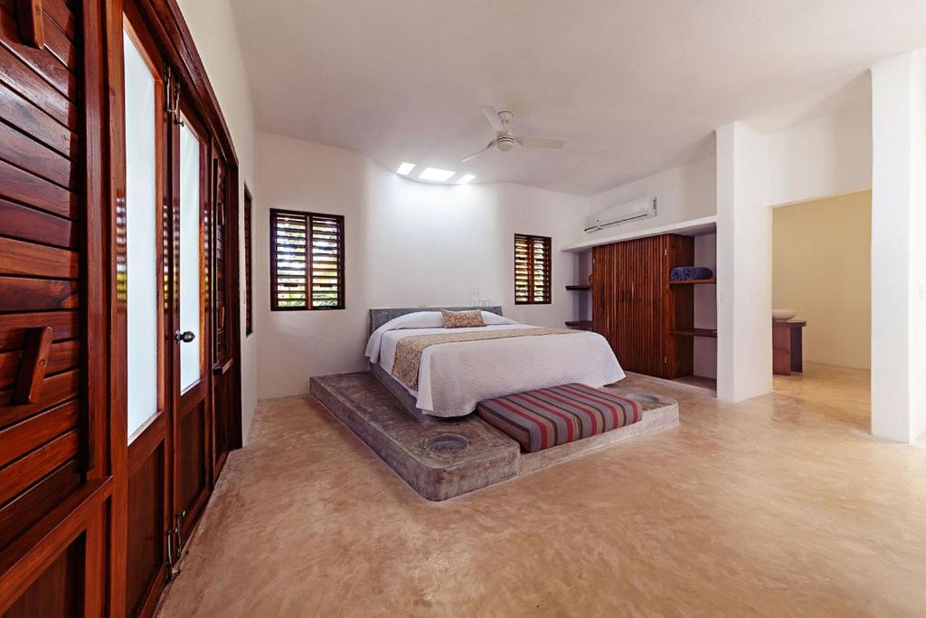 Deluxe Suite - Photo 6