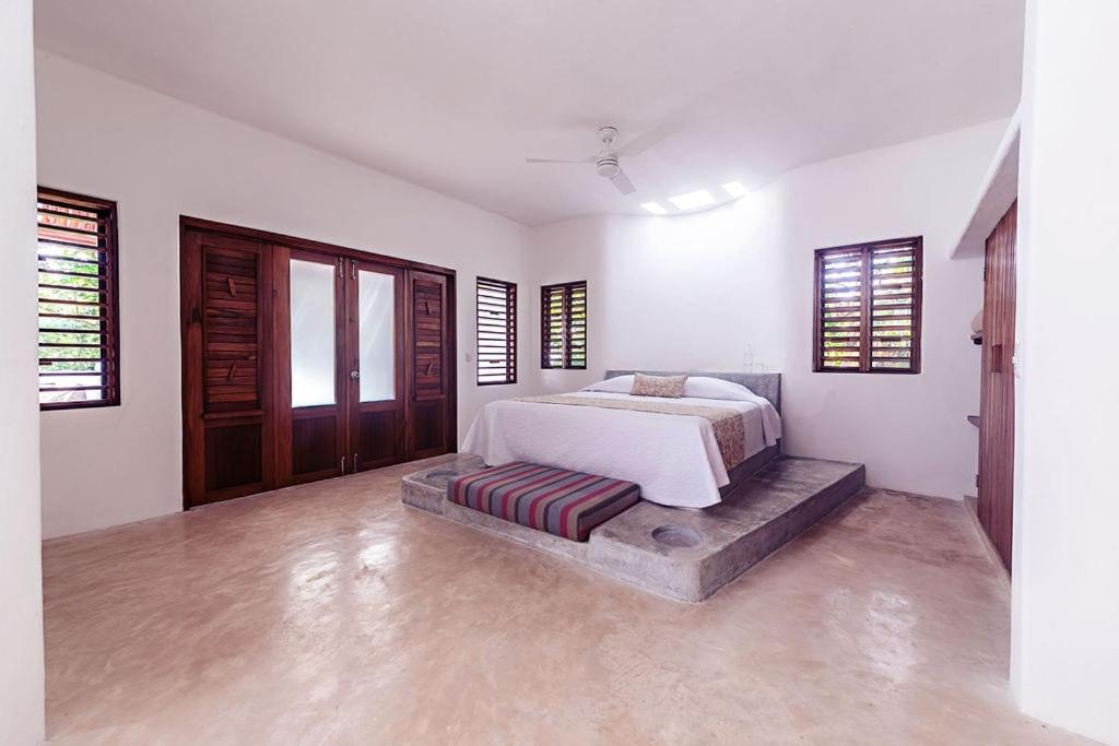 Deluxe Suite - Photo 9
