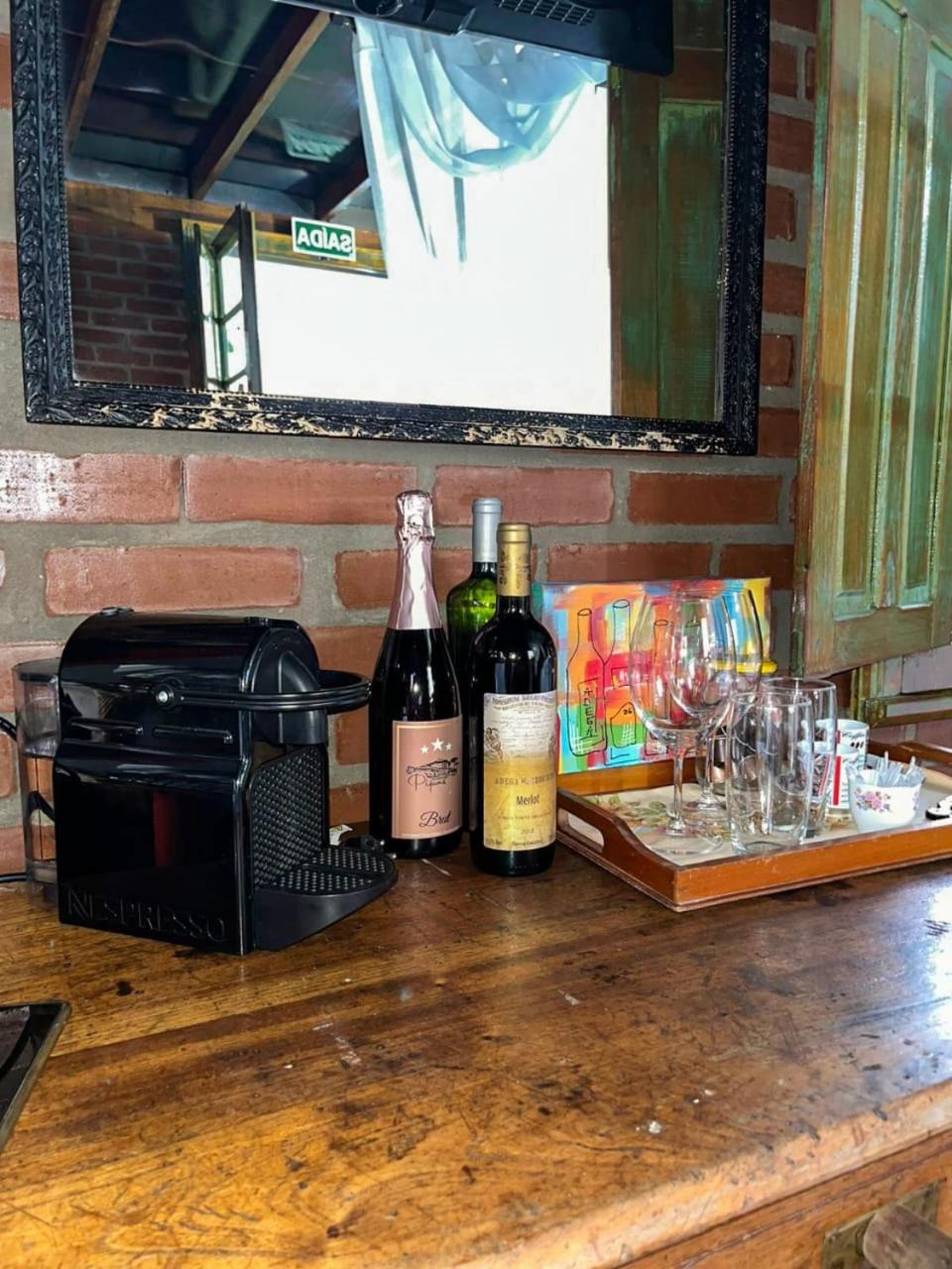 Suite with Hot Tub photo 3