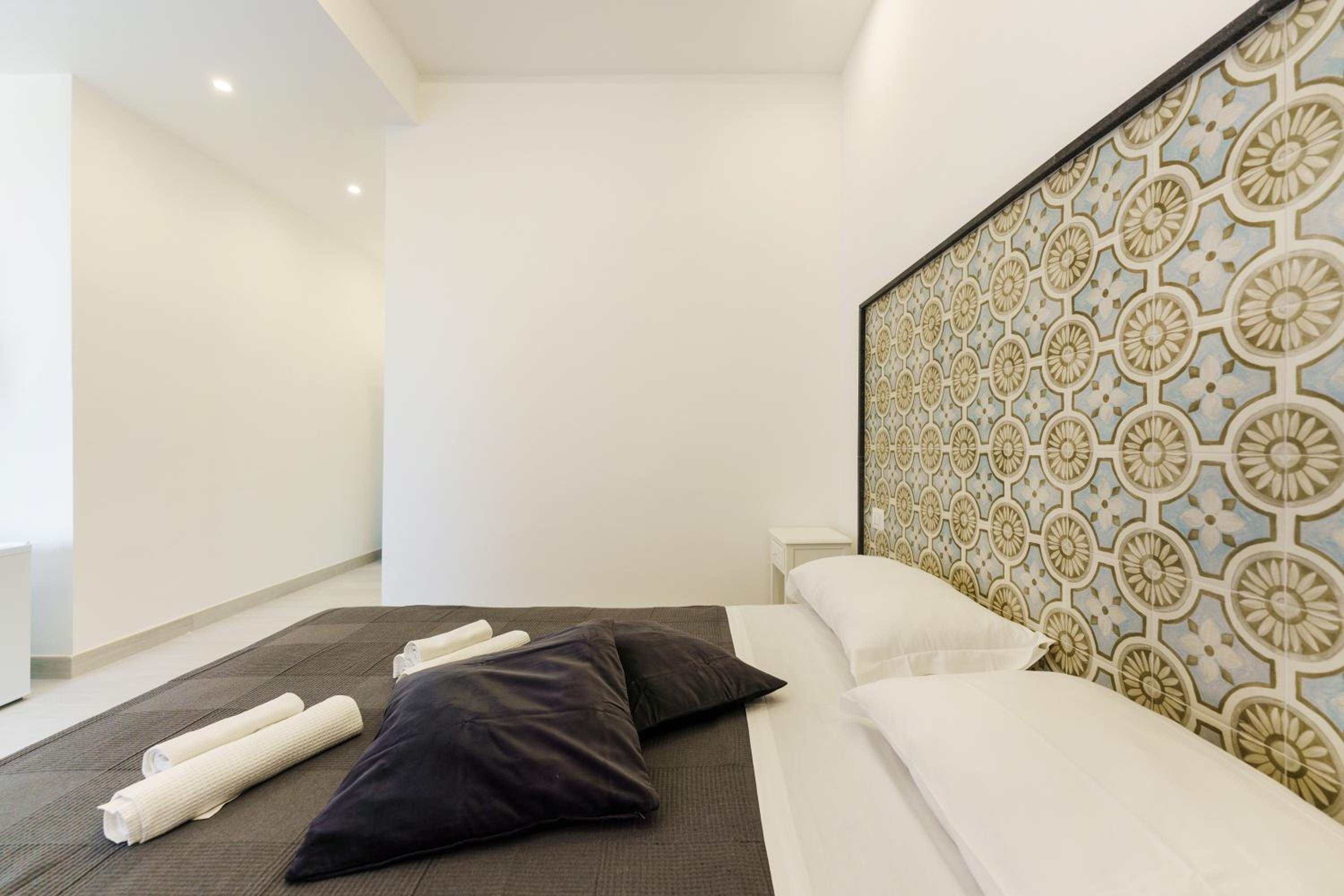 Large Double Room photo 2