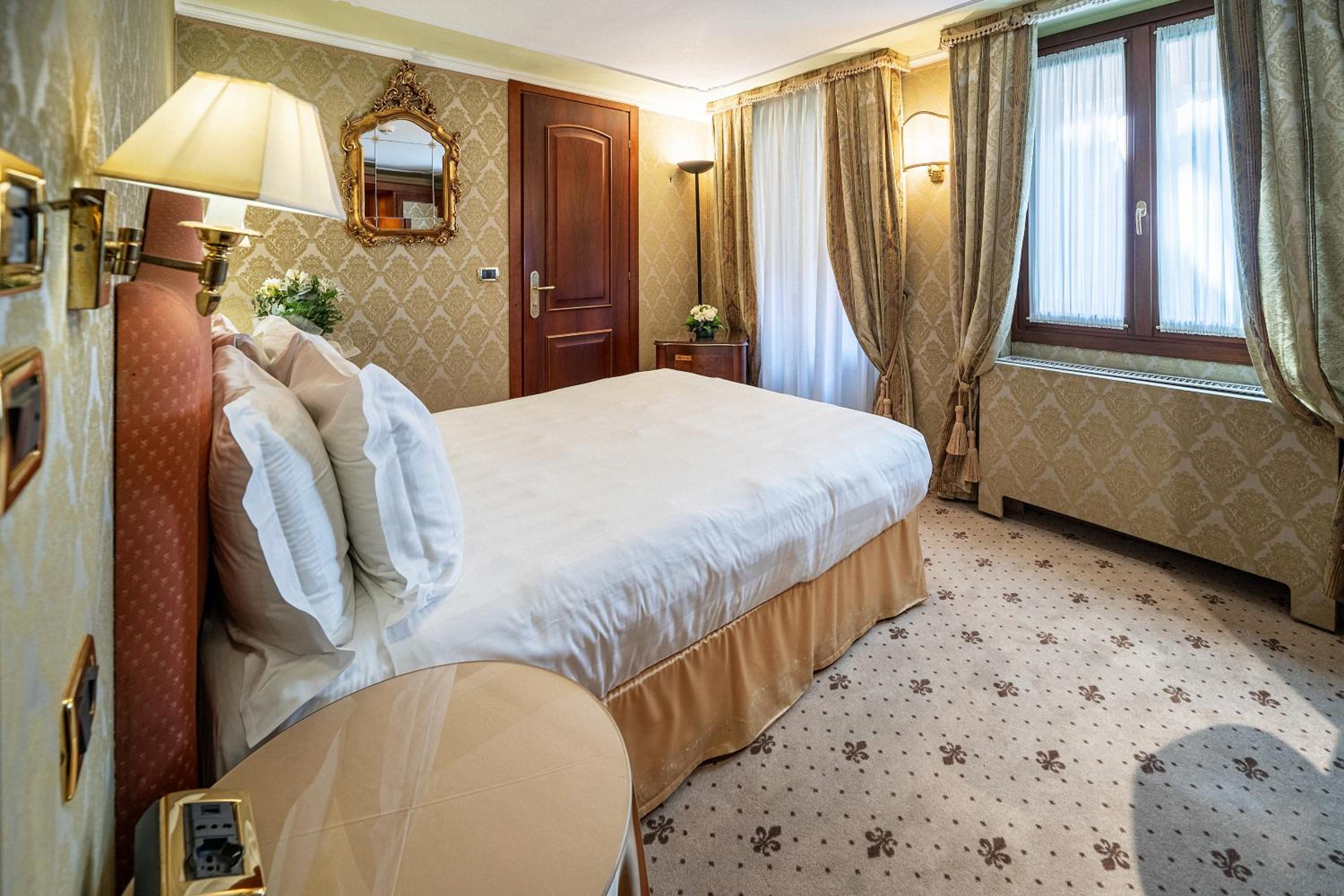 Queen Room