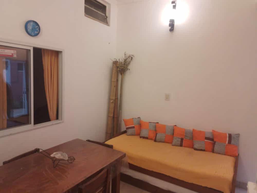 One-Bedroom Apartment photo 3
