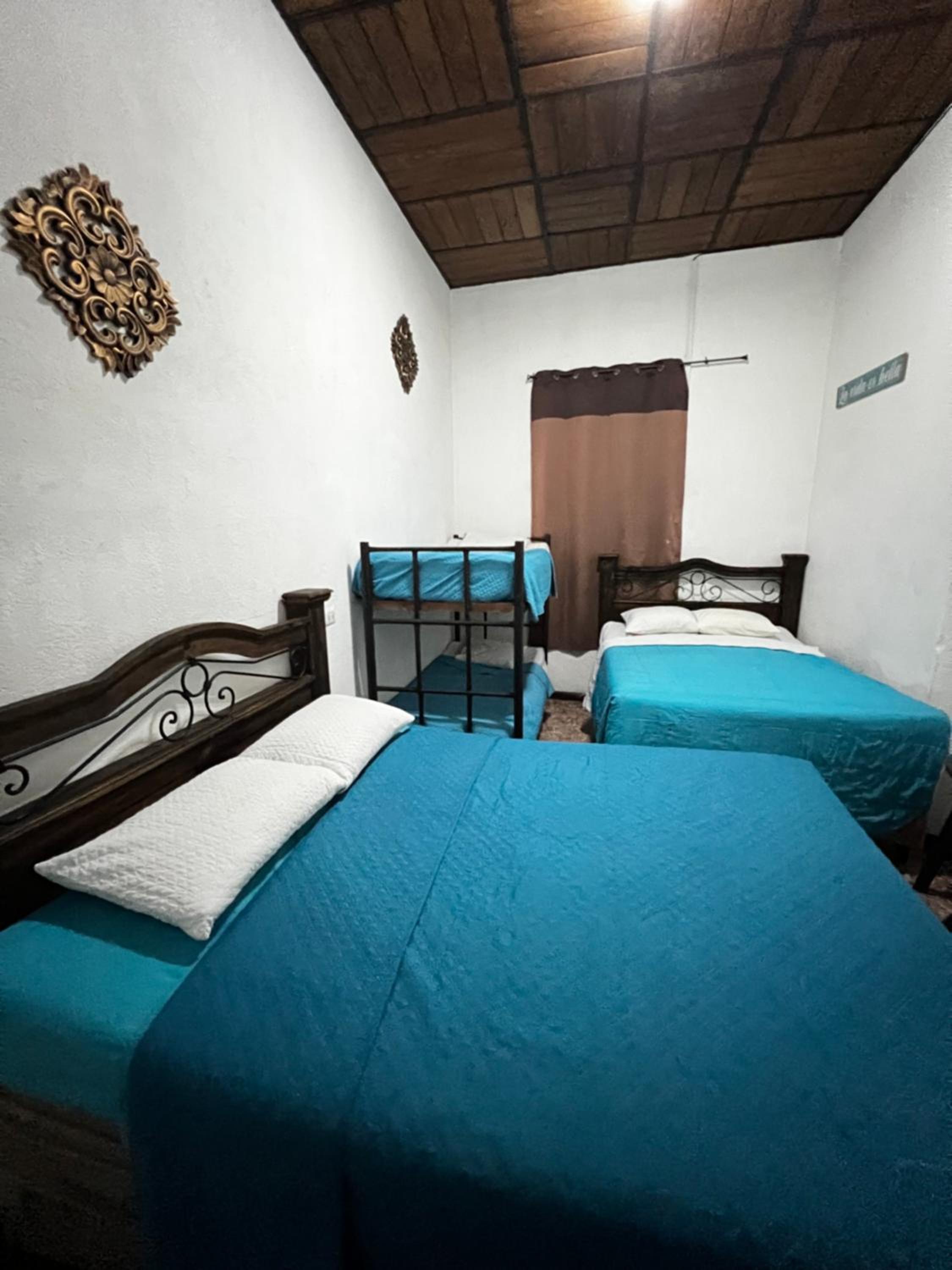 Quadruple Room with Shared Bathroom photo 1