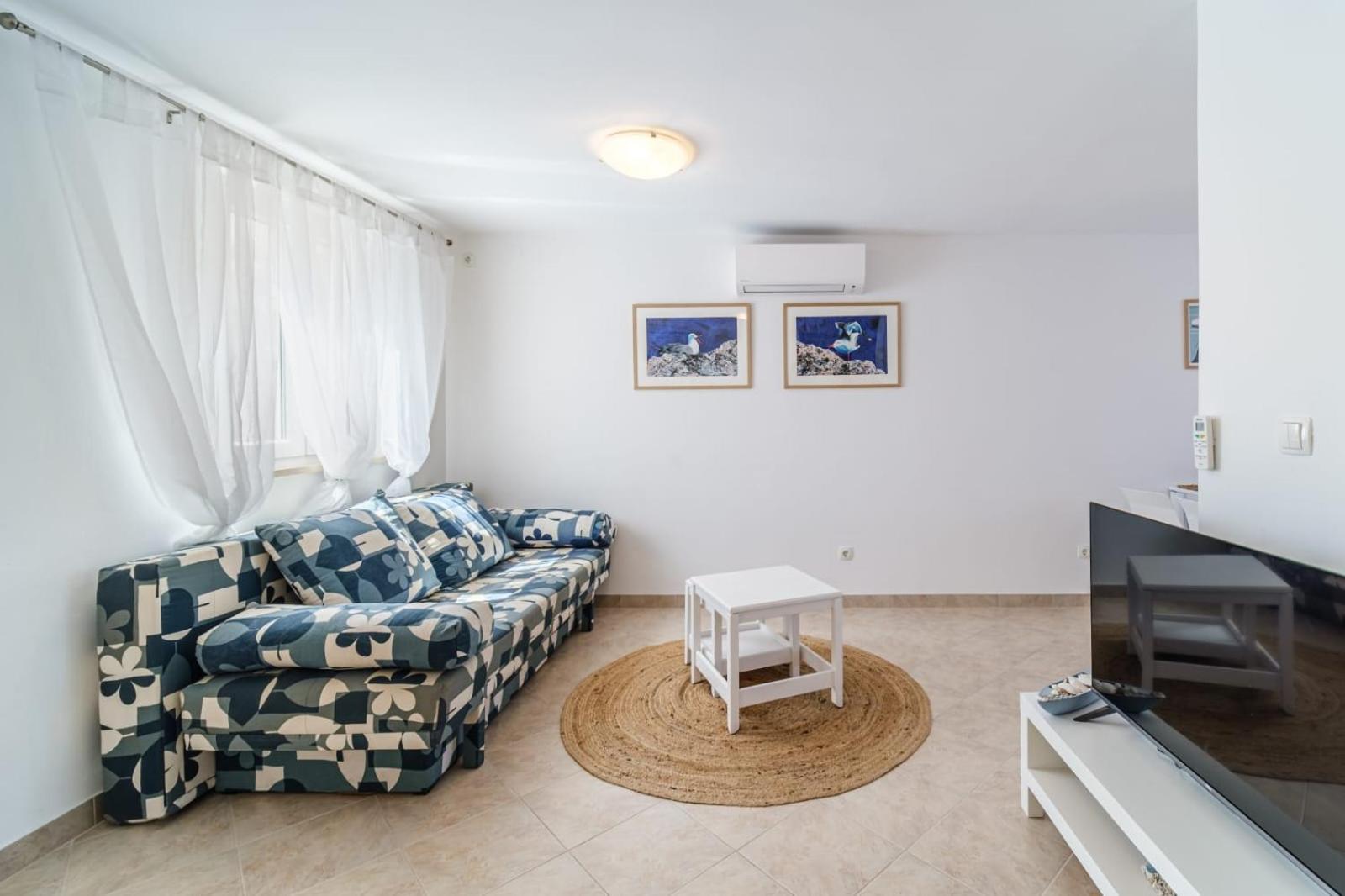 Two-Bedroom Apartment photo 2