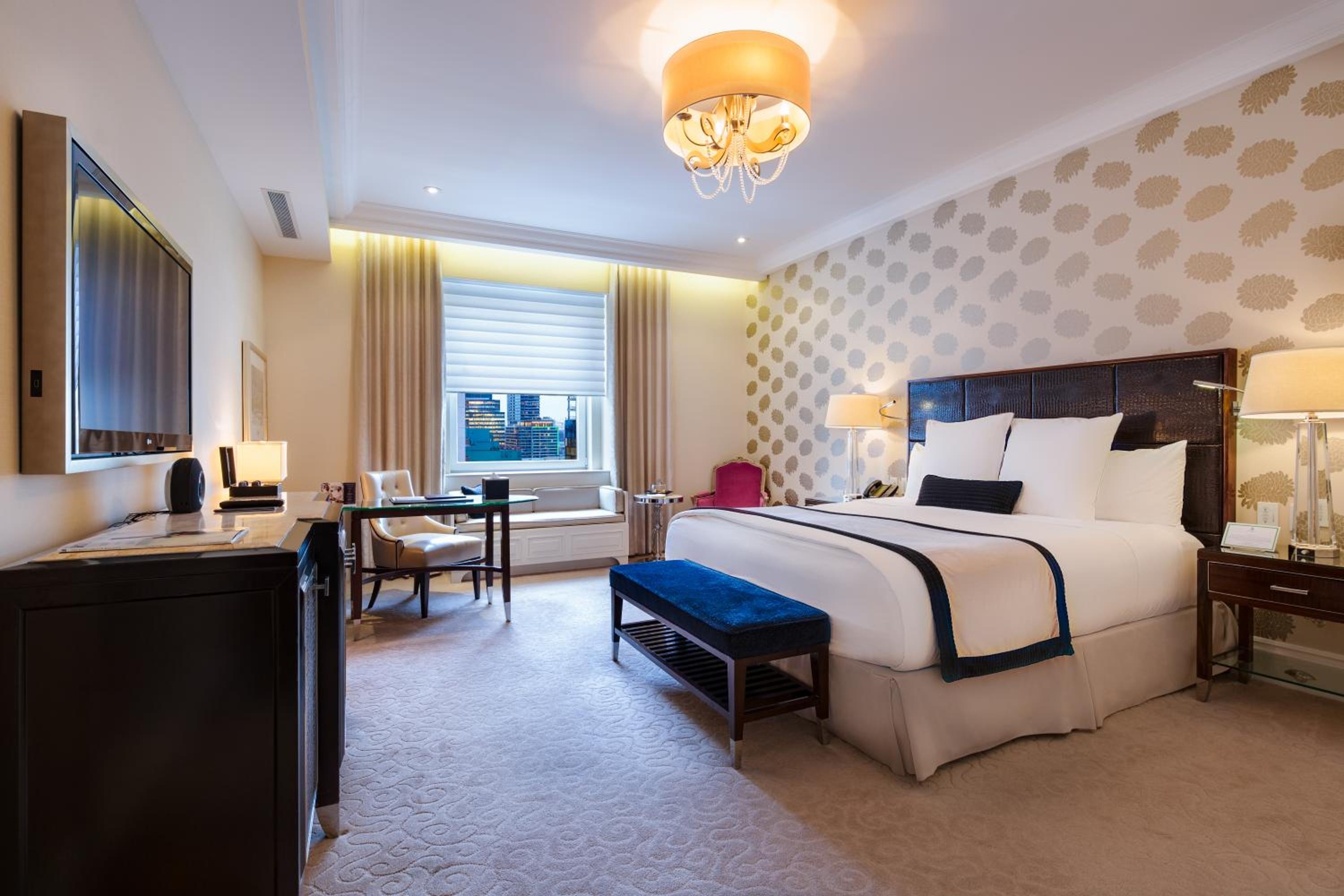 Executive Suite thumbnail 6