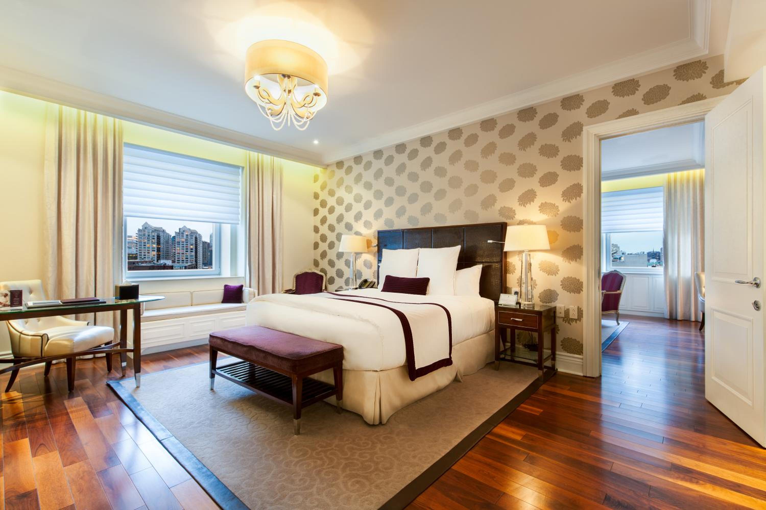 One-Bedroom Suite thumbnail 6