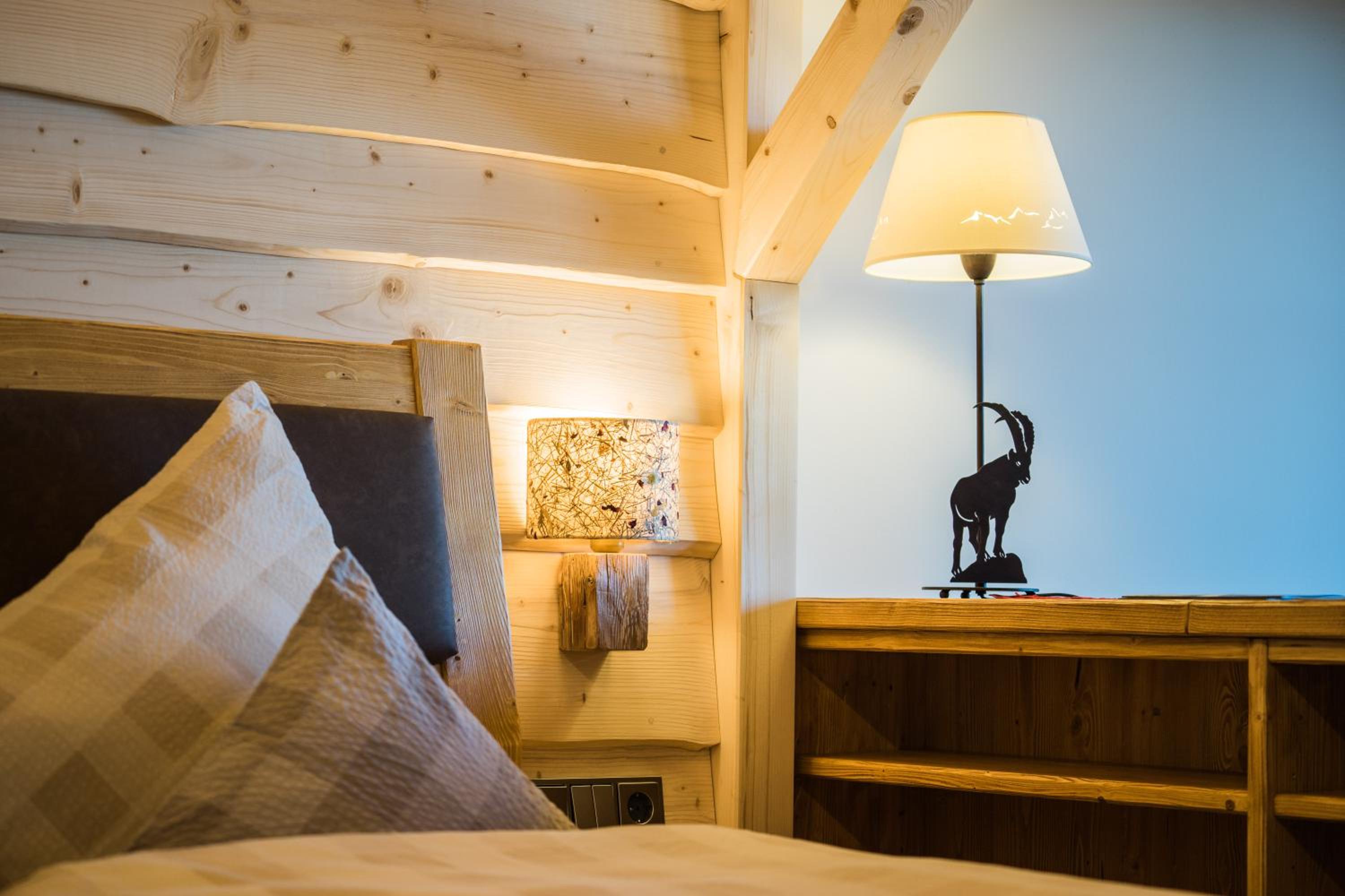 Suite with Mountain View