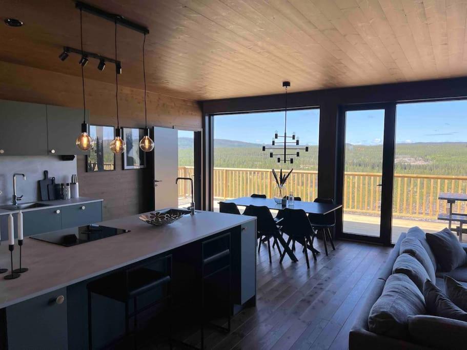 Four-Bedroom House photo 1