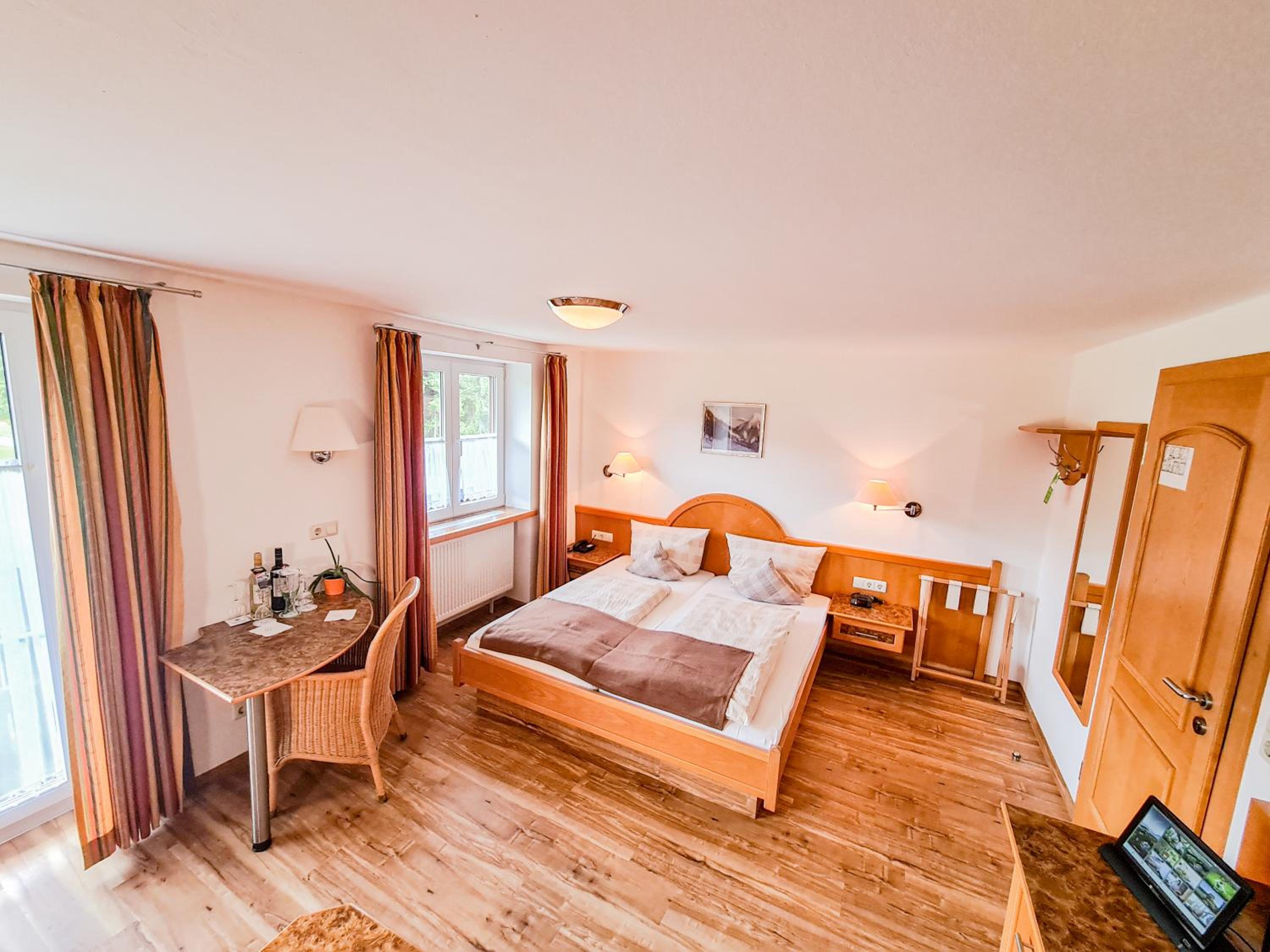 Double Room with Private Bathroom