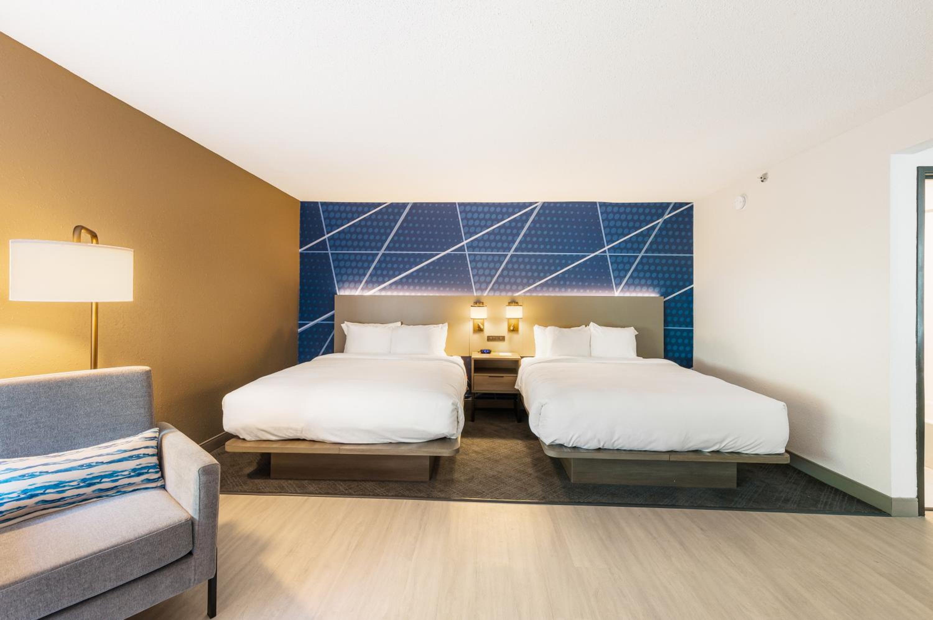 Superior Efficiency Queen Room with Two Queen Beds - Non Smoking - Photo 1