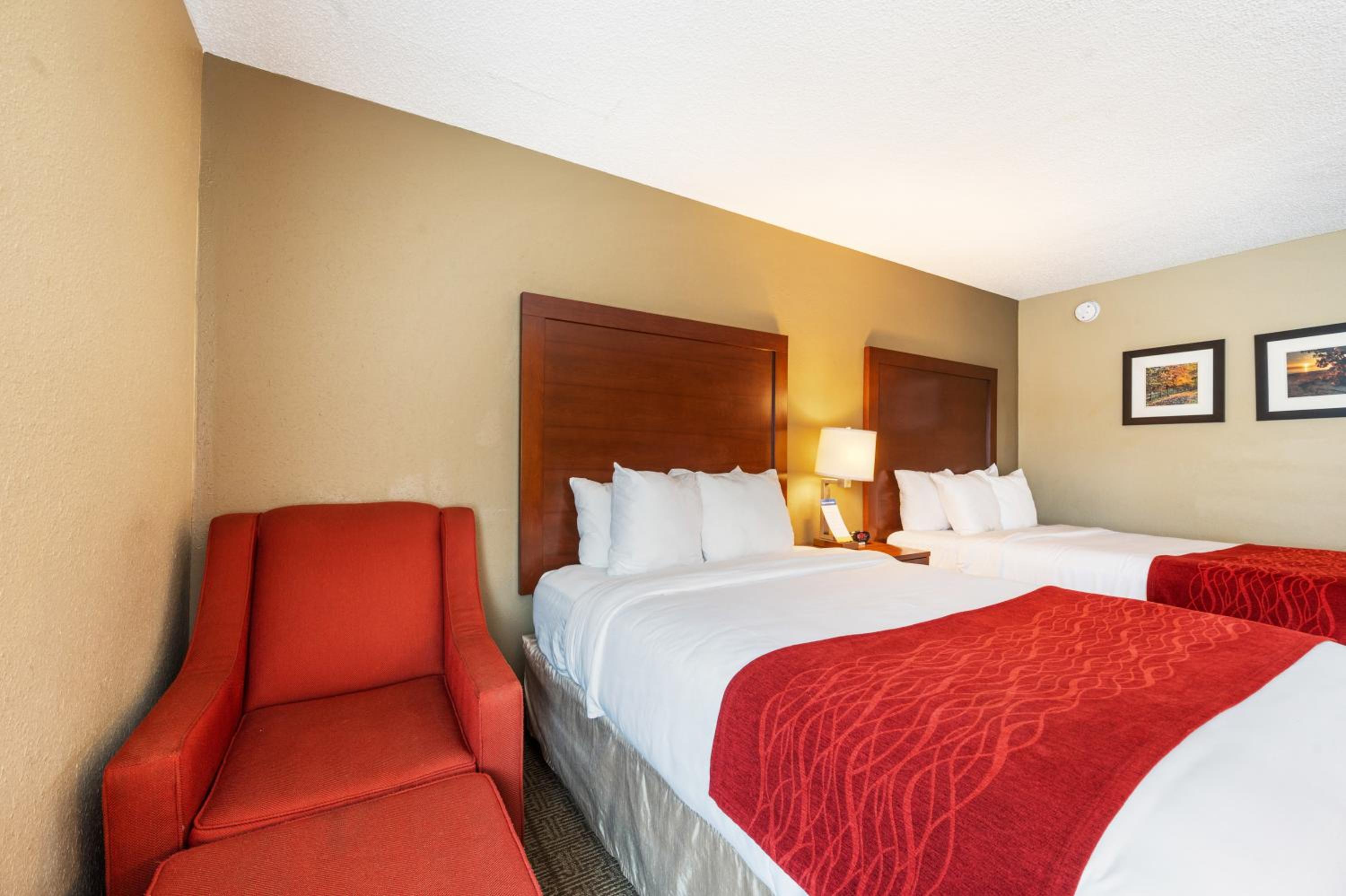 Double Room with Two Double Beds - Non-Smoking - Photo 10