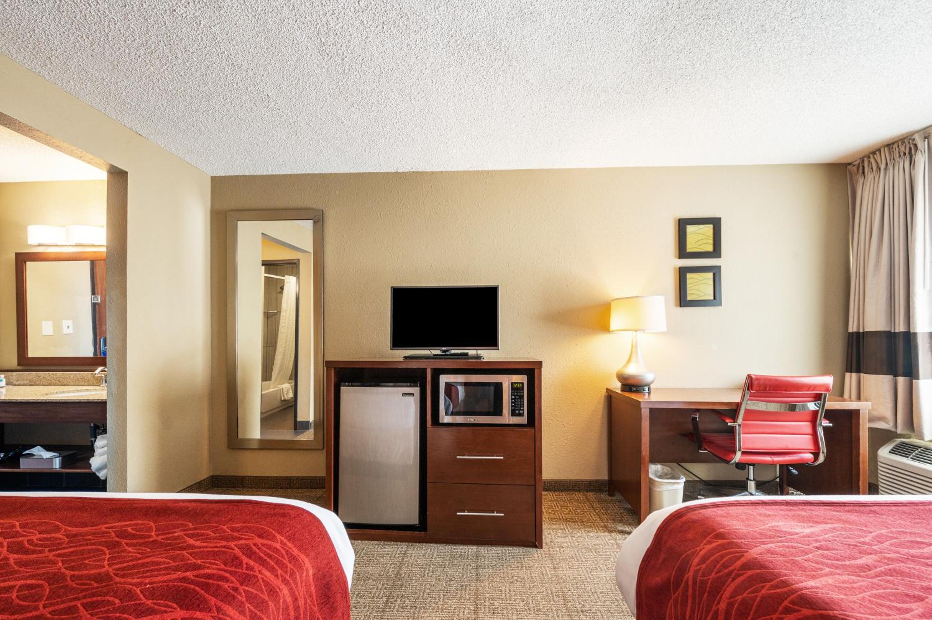 Double Room with Two Double Beds - Non-Smoking - Photo 7