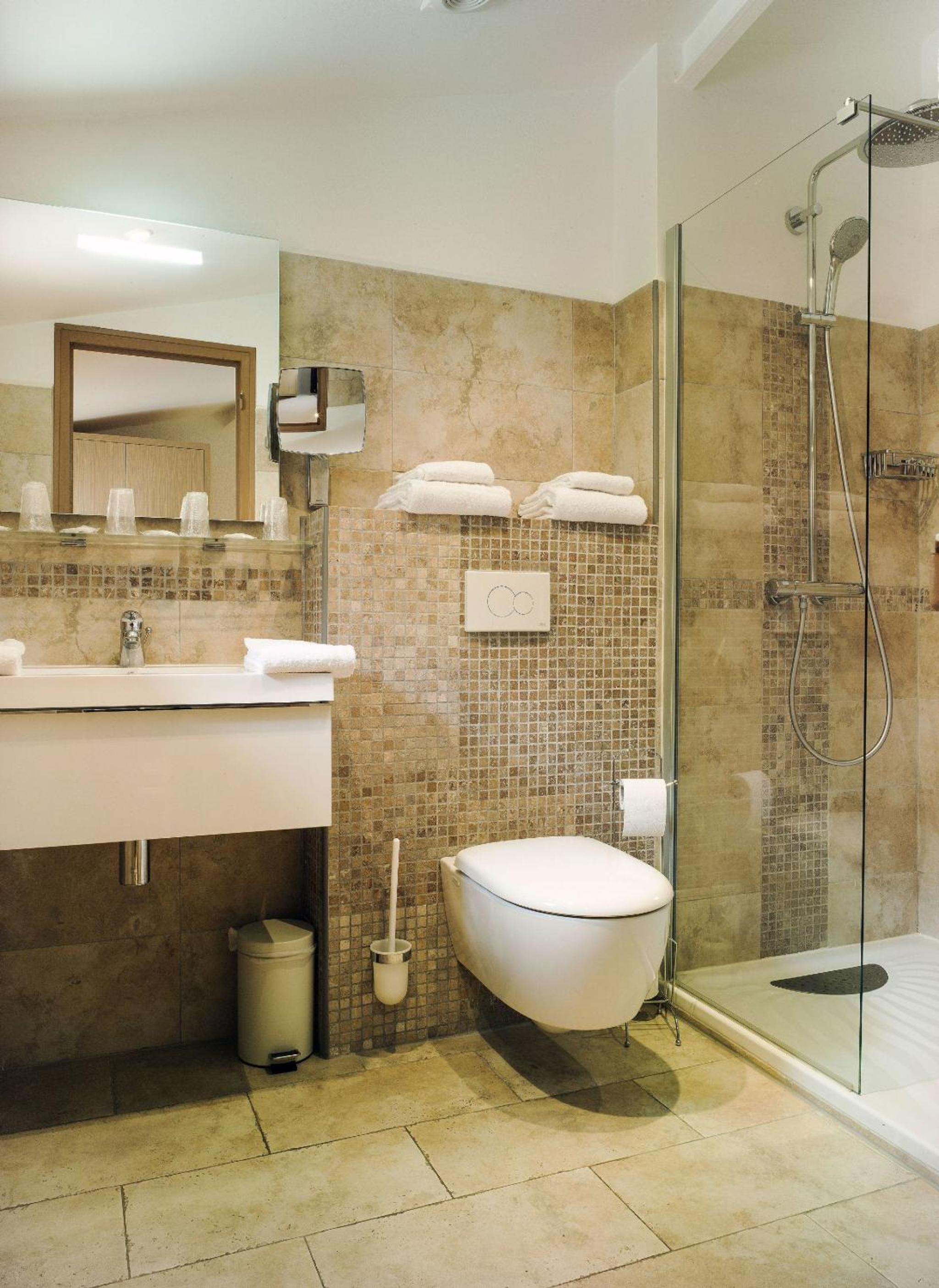 Triple Room - Photo 5