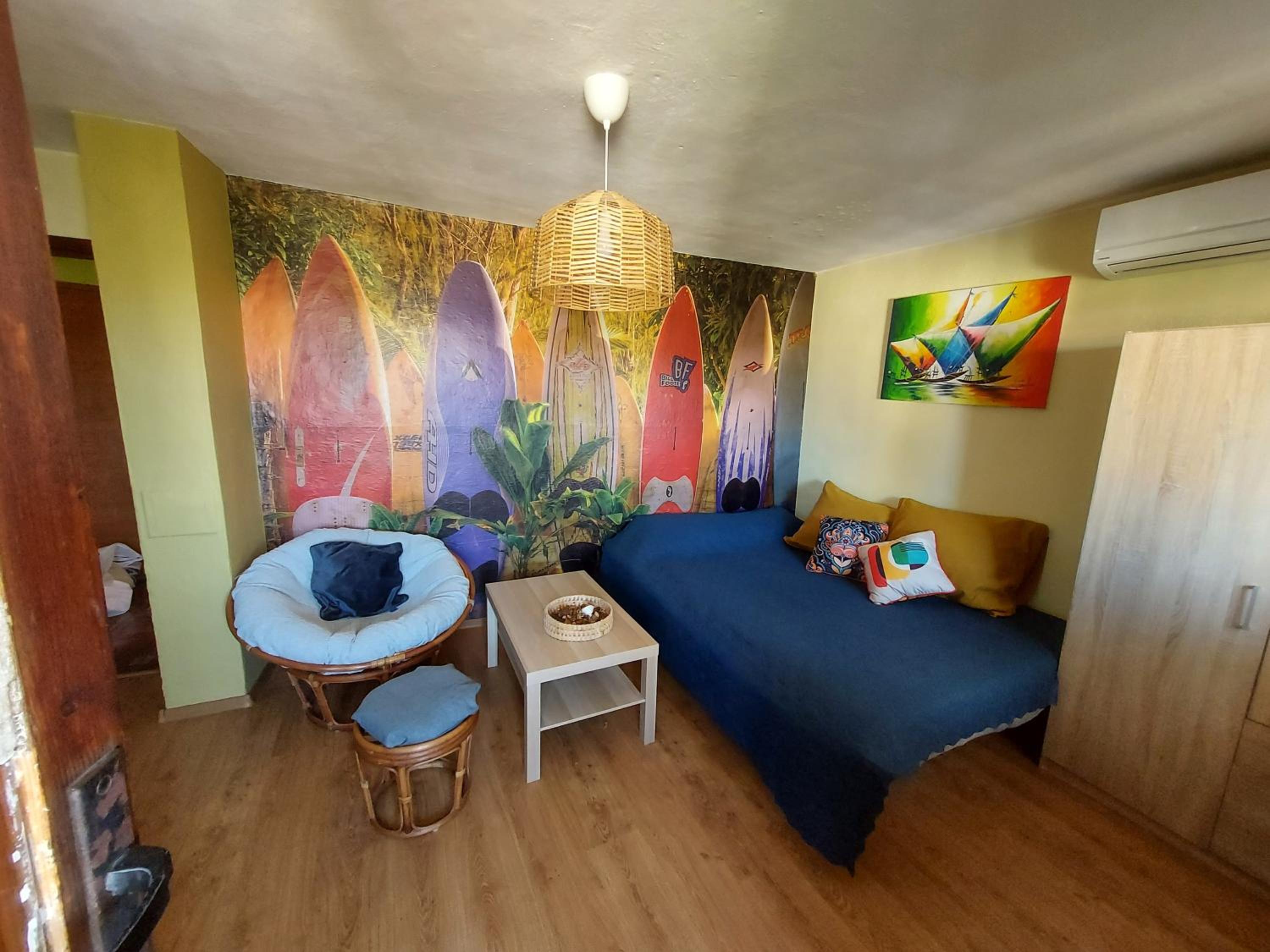 One-Bedroom Apartment photo 2