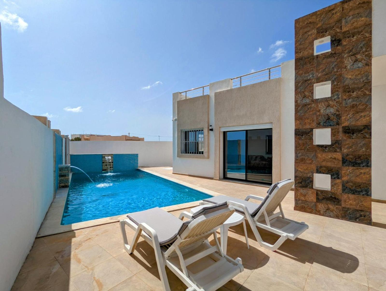 Three-Bedroom Villa photo 1