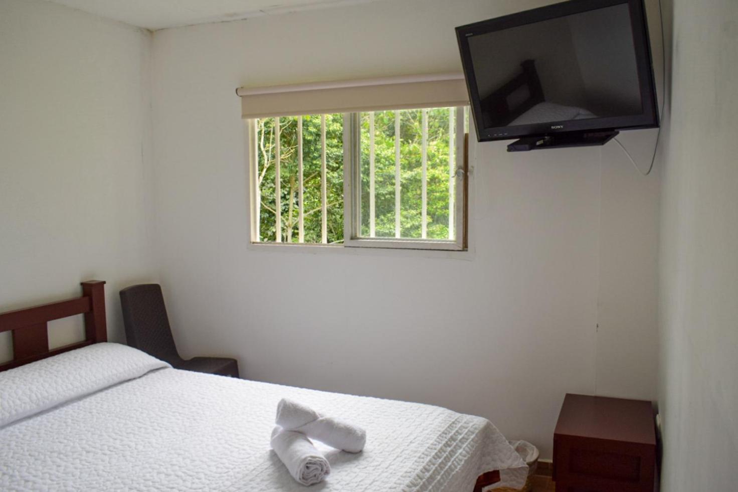 Double Room With Private Bathroom photo 1