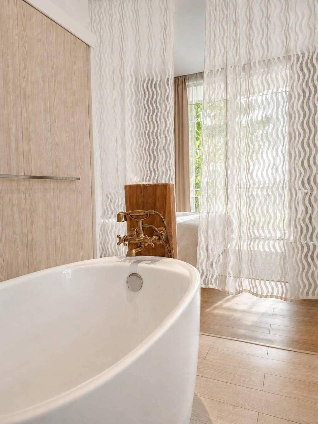 Suite with Balcony photo 2