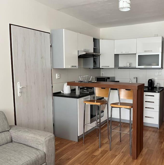Apartment photo 2