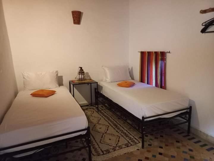 Double Room with Private Bathroom - Photo 11