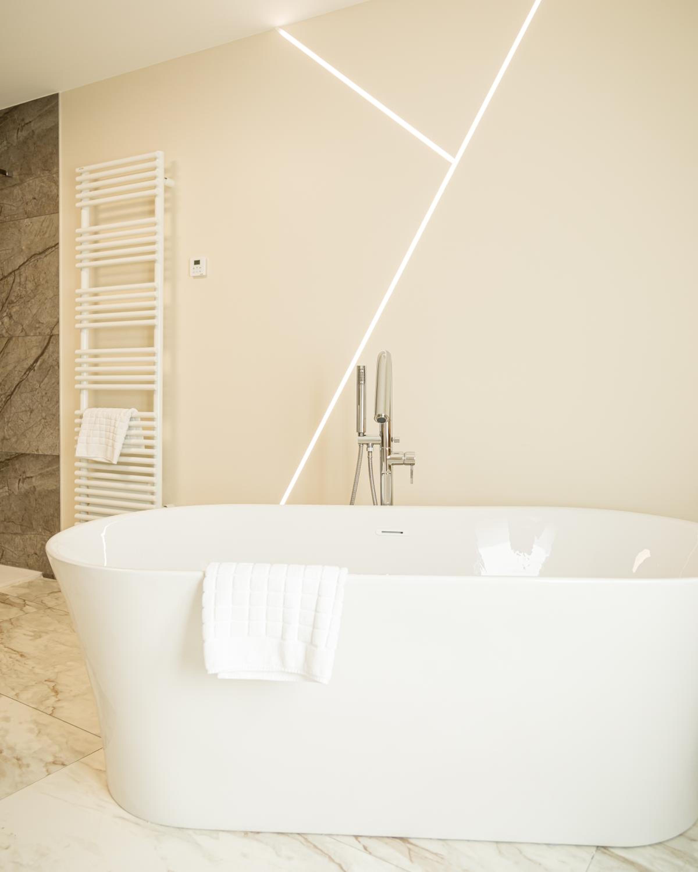 Junior Suite - Photo 13