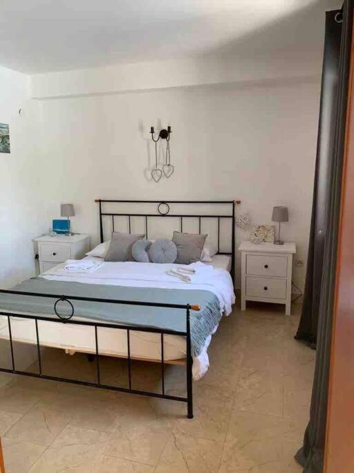 Villa photo 1
