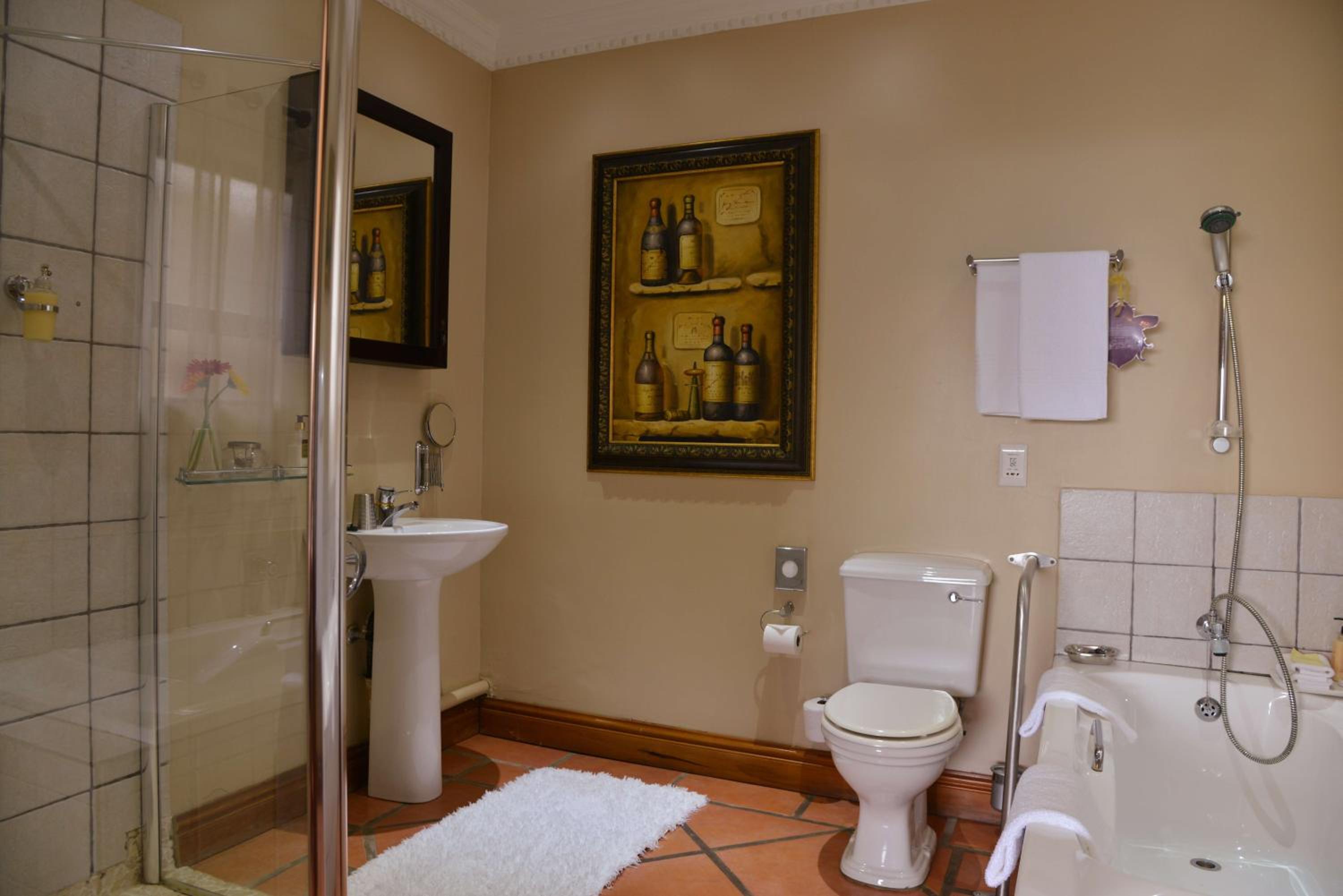 Luxury Twin or Double Room with Partial Sea View photo 3