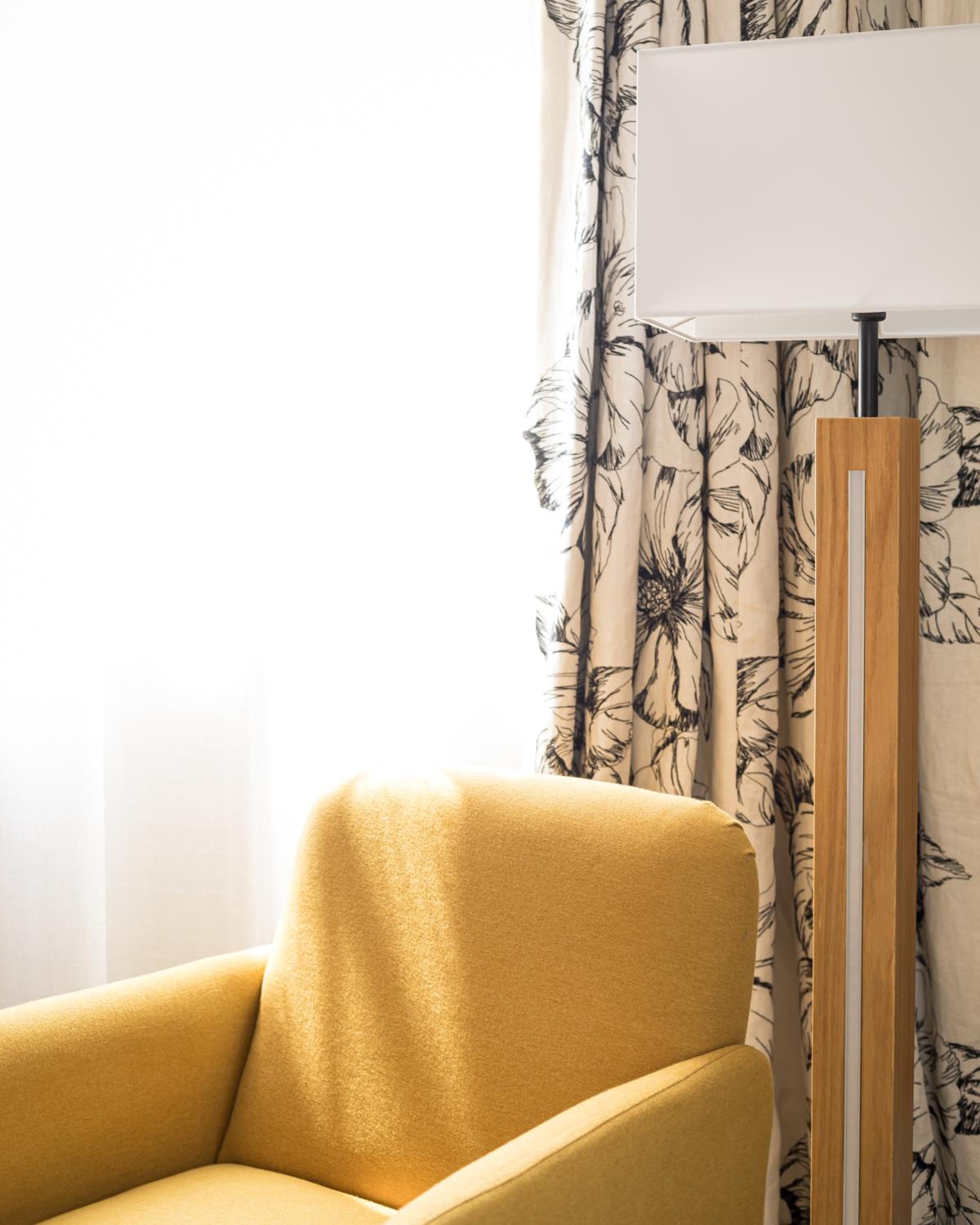 Deluxe Room - Photo 6