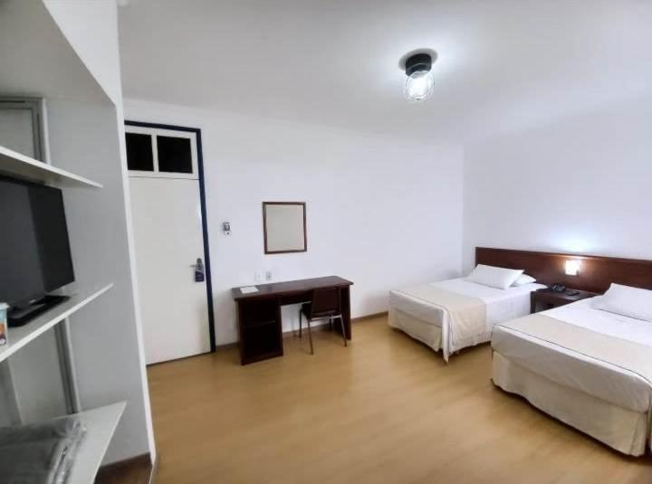 Standard Double Room - Photo 3