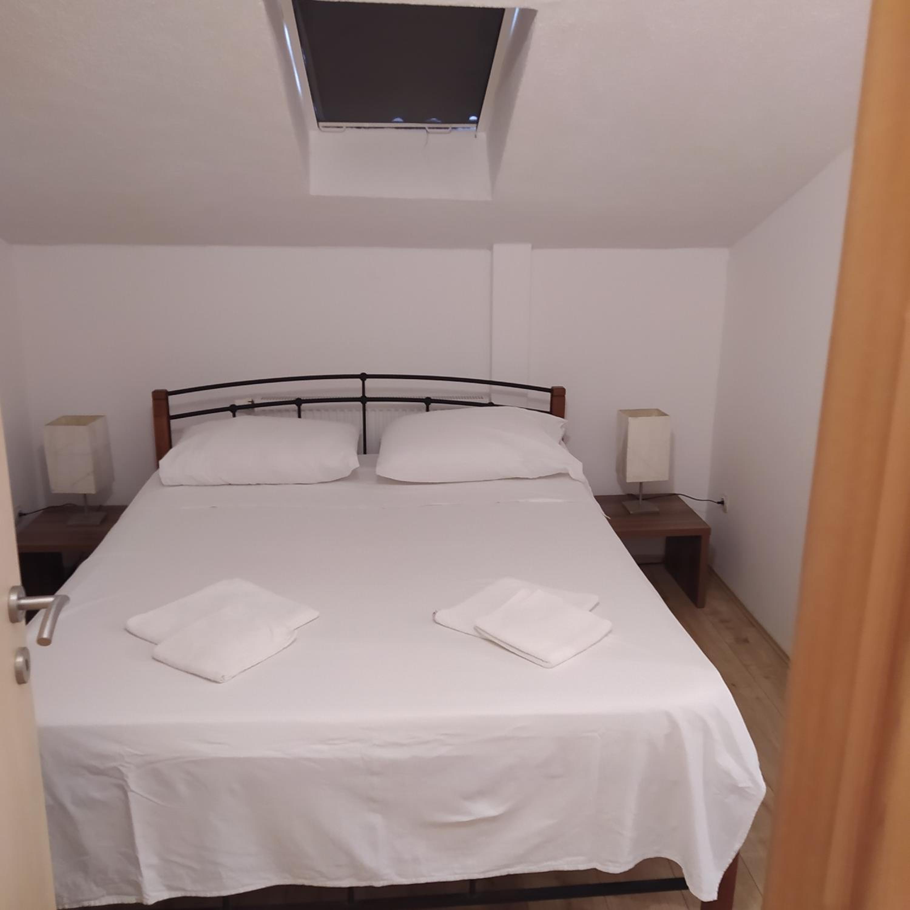One-Bedroom Apartment with Sea View photo 1