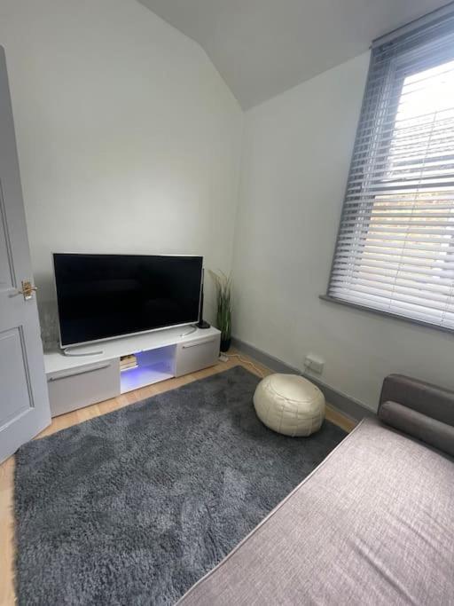 Two-Bedroom Apartment photo 2