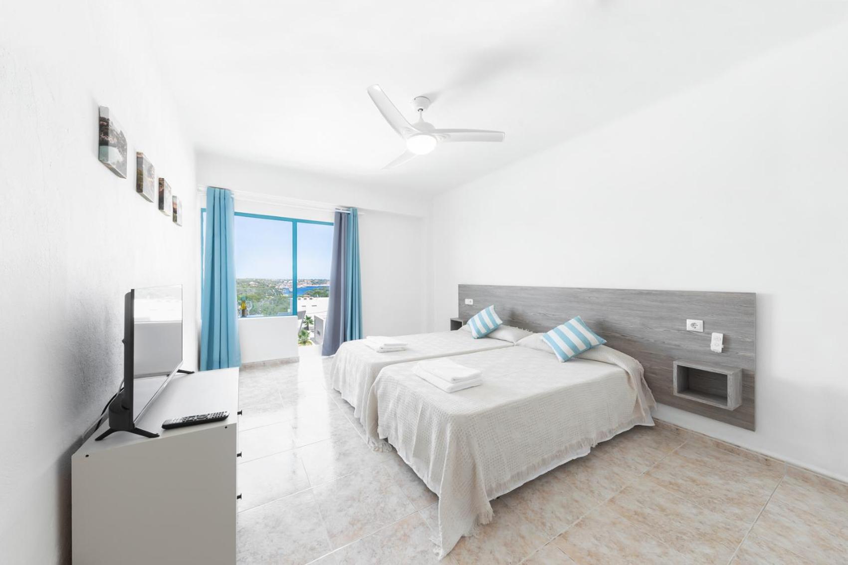 Habitación Doble o con Dos Camas con Vista al Mar