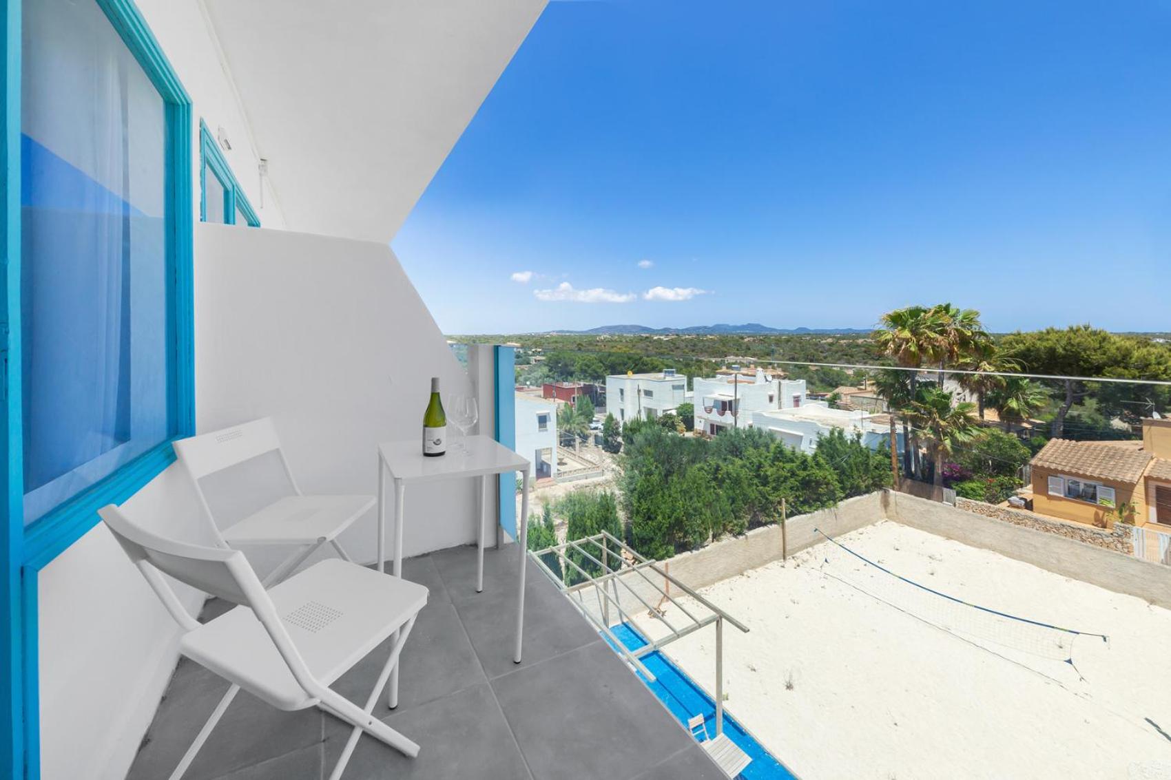 Double or Twin Room with Sea View photo 2