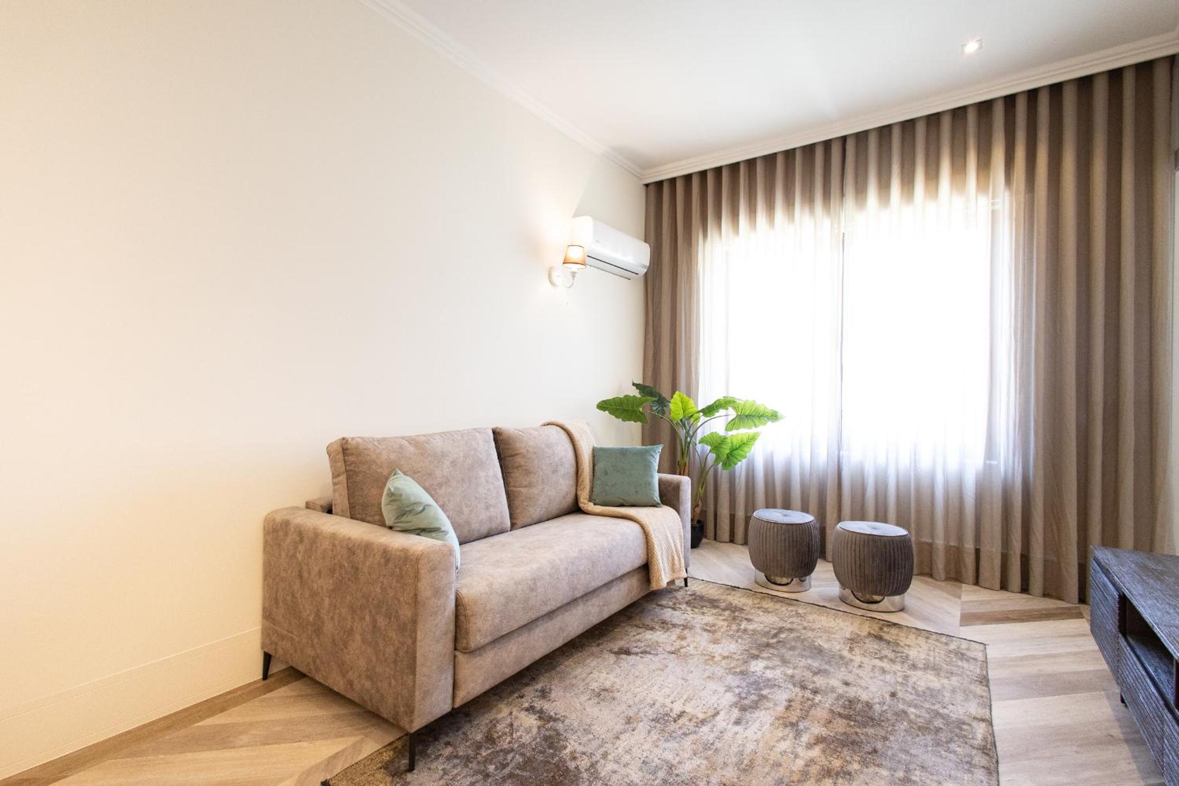 Superior Apartment